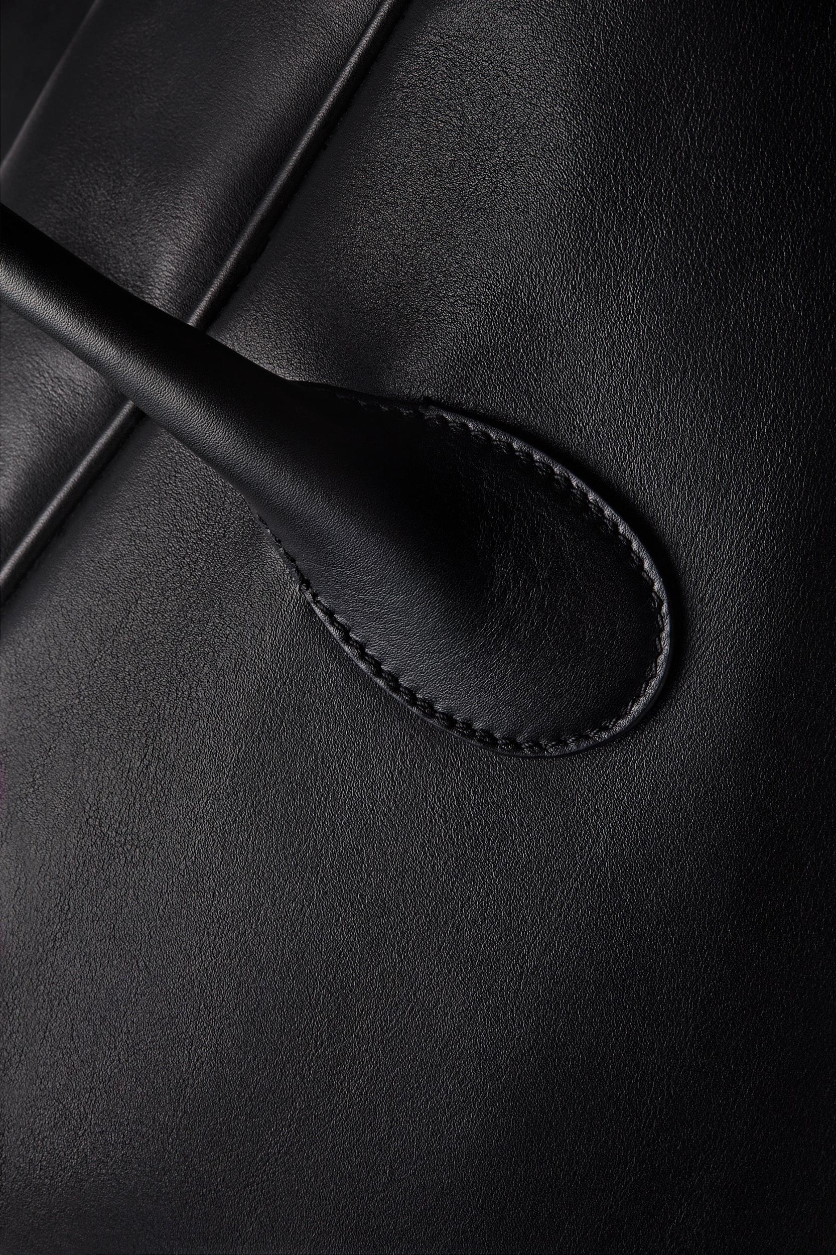 Travel Brigitte bag in black leather Product Image