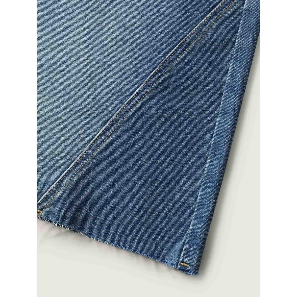 Plus Size Stretchy Waist Classic Denim Skirt Women Midblue Everyday-Casual No stretch Light Wash 20/2X Slanted pocket Denim Skirts BloomChic Product Image