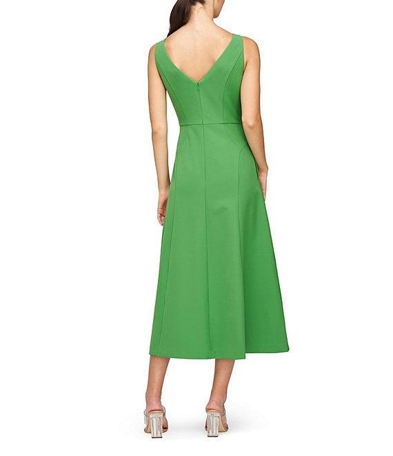 Kay Unger Amari Stretch Crepe Boat Neck Sleeveless V-Back Seam Detail Midi Dress Product Image