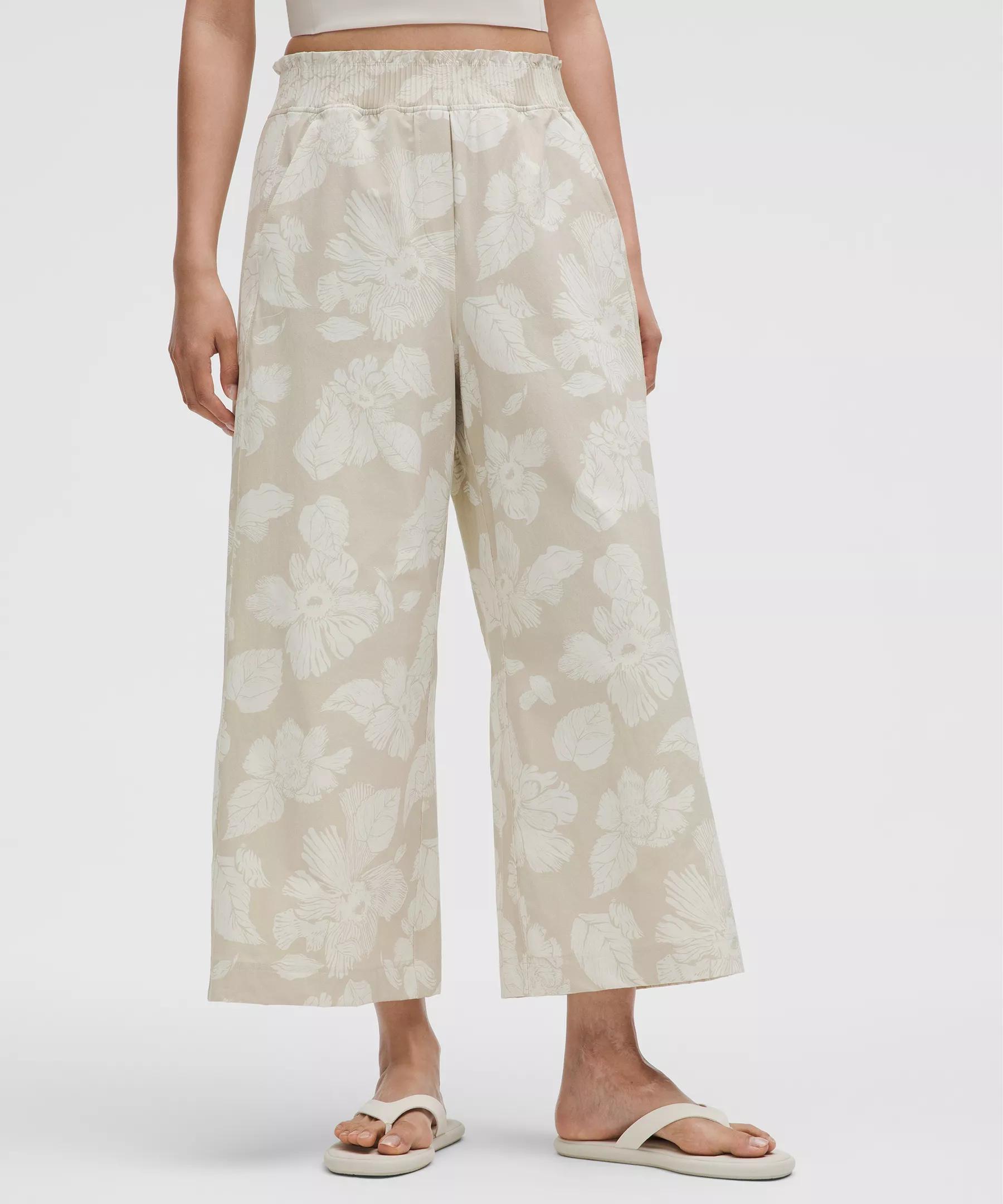 Stretch Woven Ruffle-Waist Wide-Leg Cropped Pant Product Image