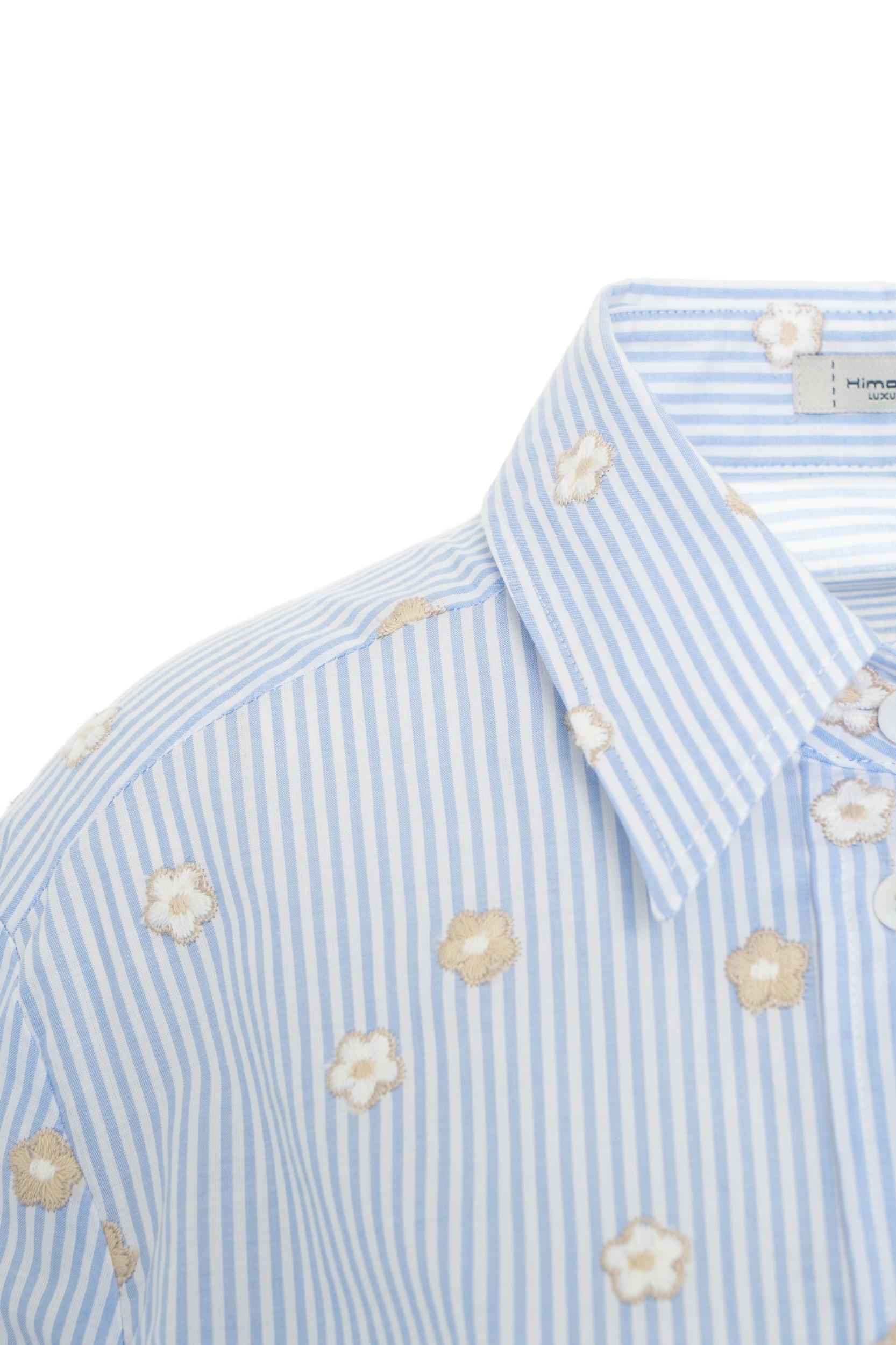 Blouse with flower embroidery Product Image