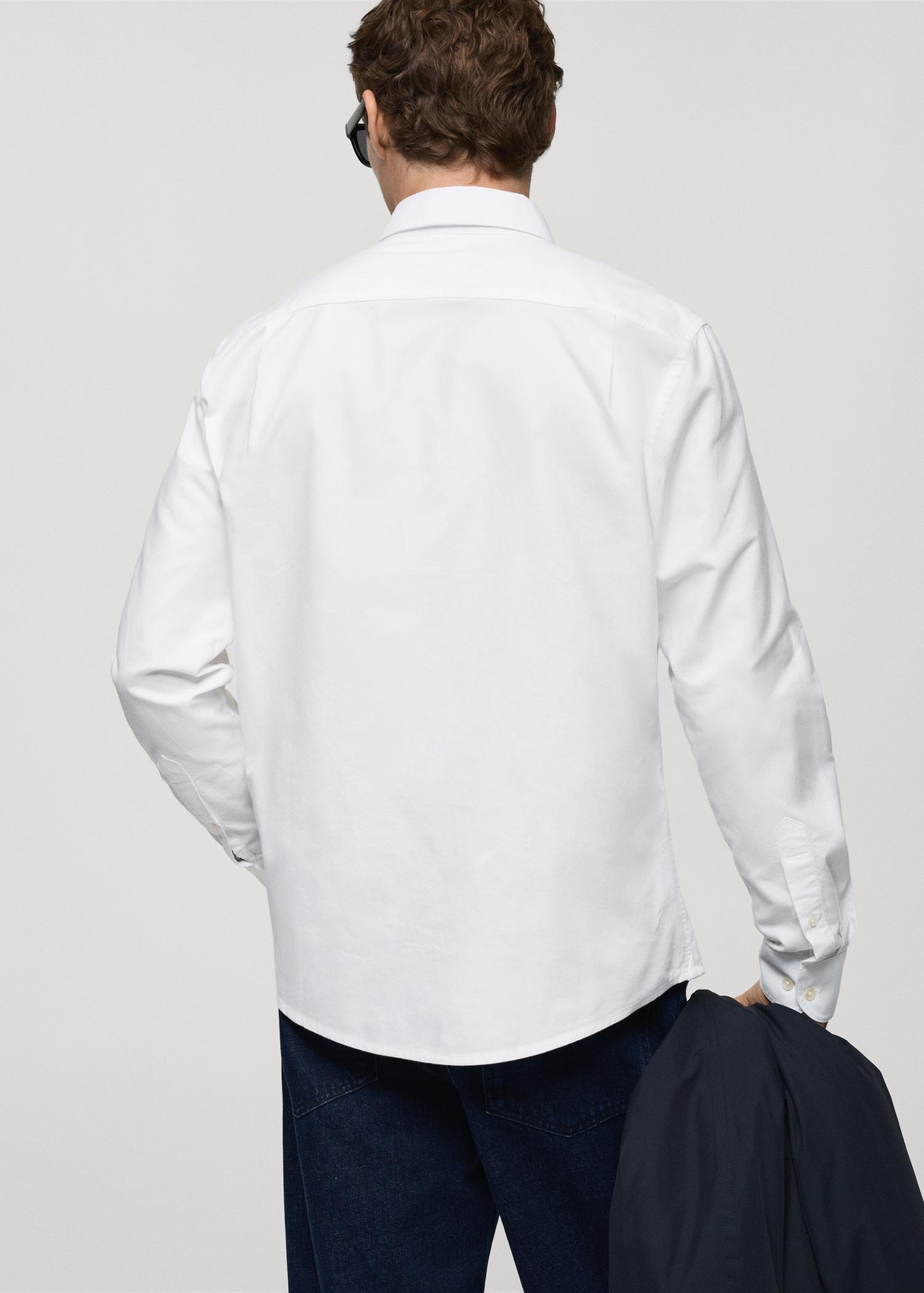 100% cotton Oxford shirt - Men | MANGO USA Product Image