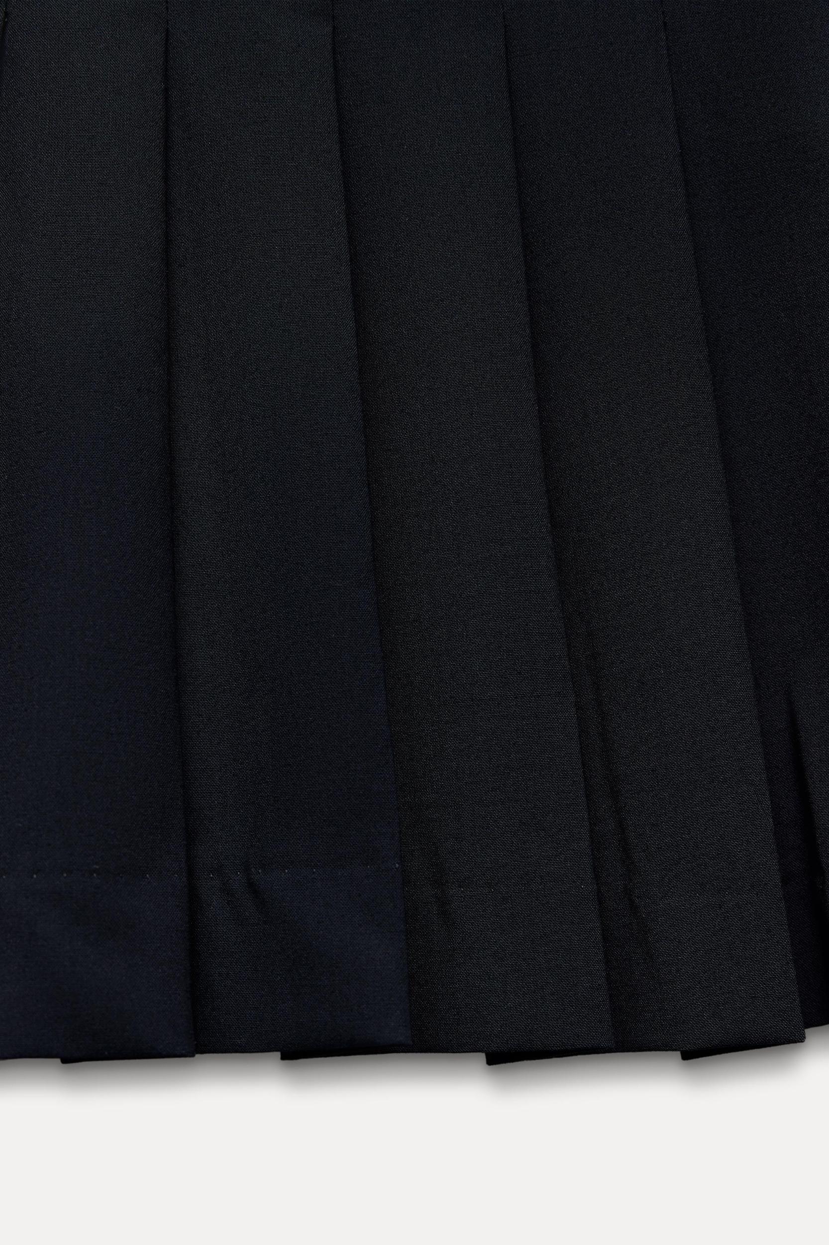 PLEATED SKORT Product Image