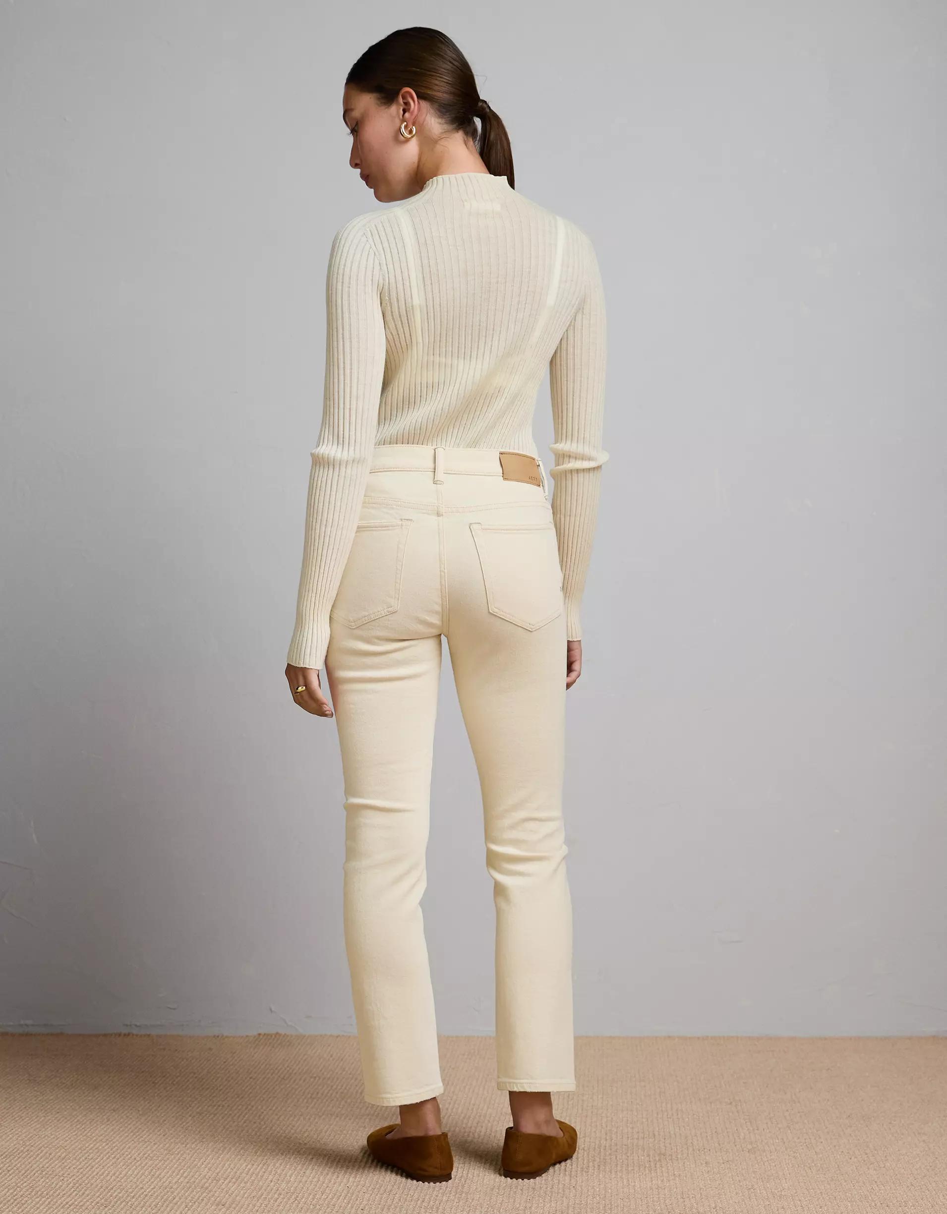 AE77 Premium Straight Crop Jean Product Image