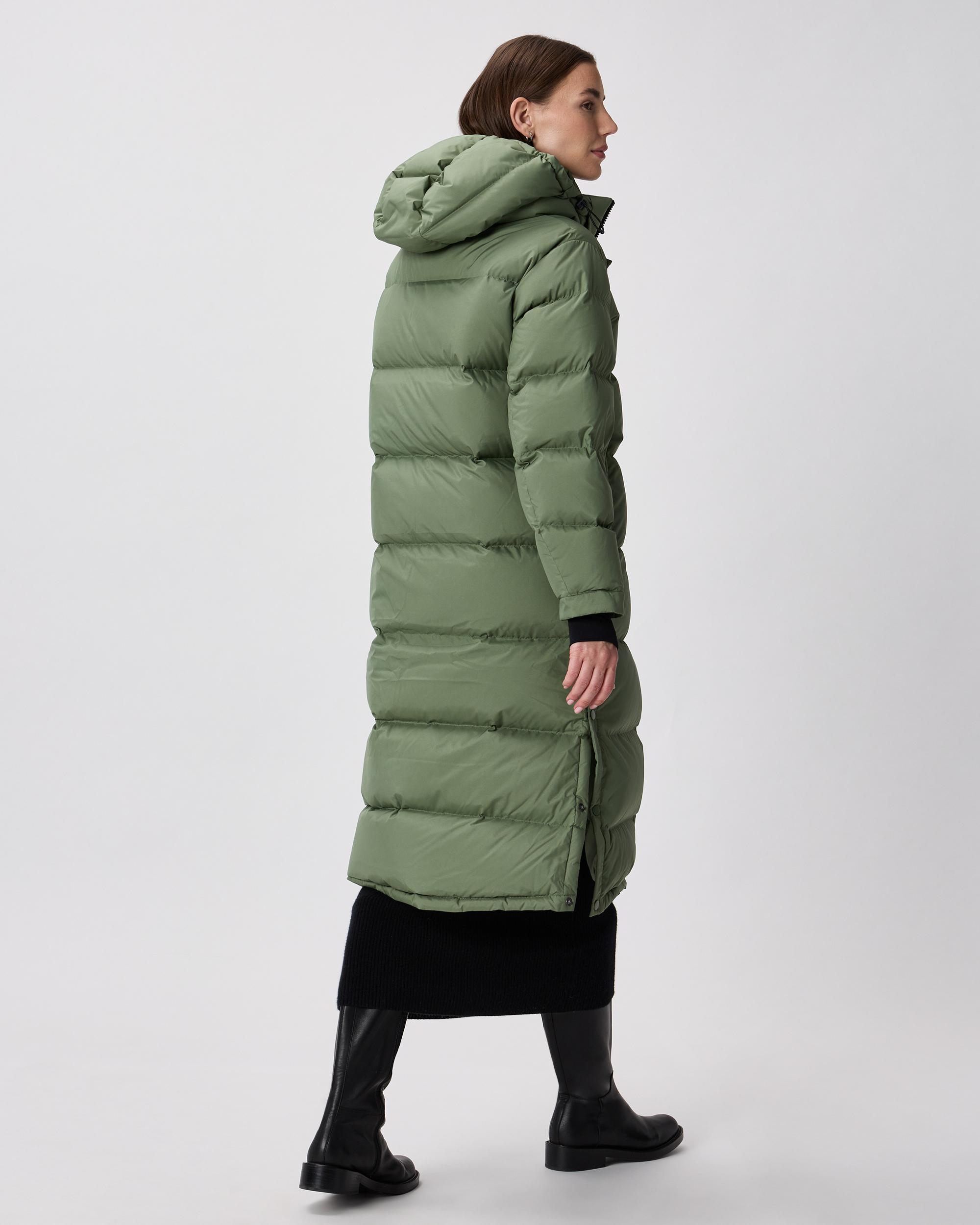 Quince | Women's Responsible Down Long Puffer Jacket Recycled Polyester Product Image