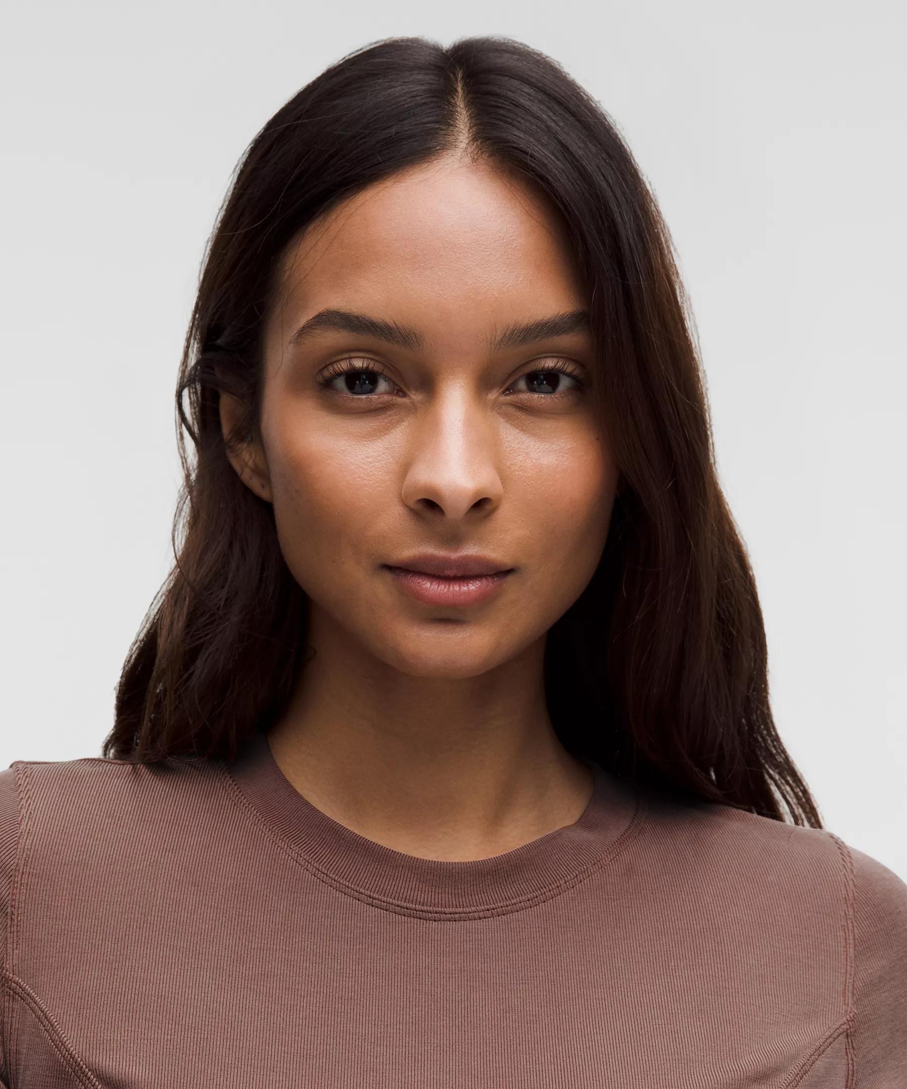 Twist-Back Ribbed Short-Sleeve Shirt Product Image