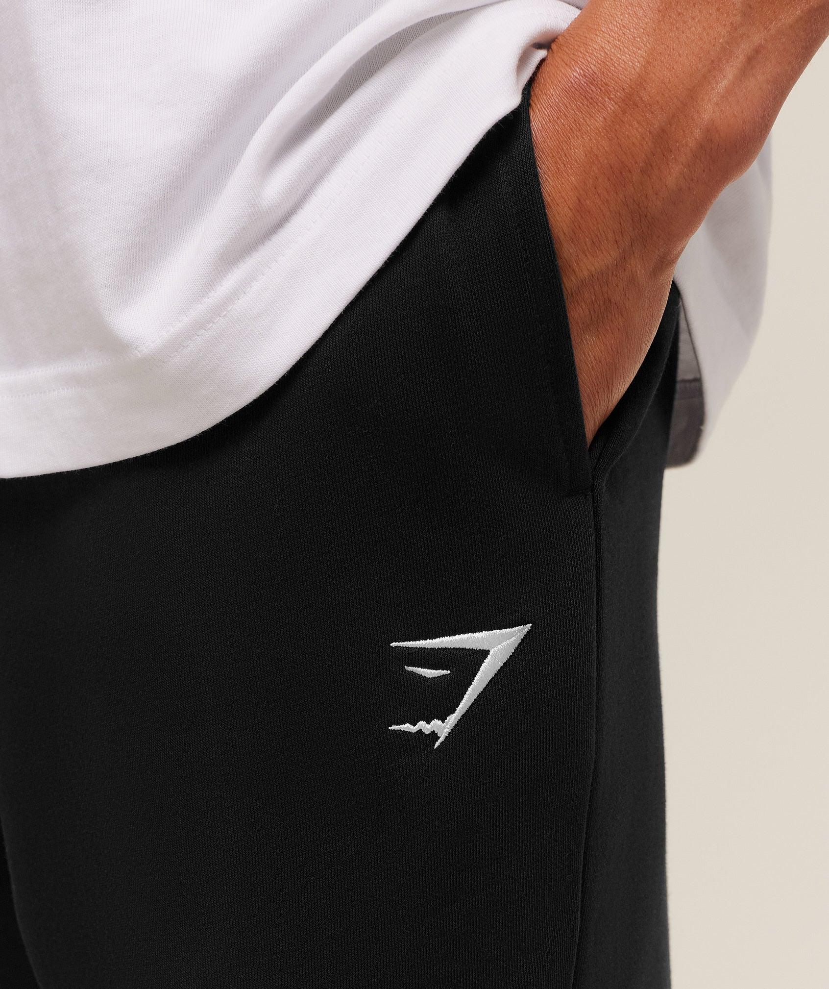 Gymshark Crest Straight Leg Jogger Tall - Black Male Product Image
