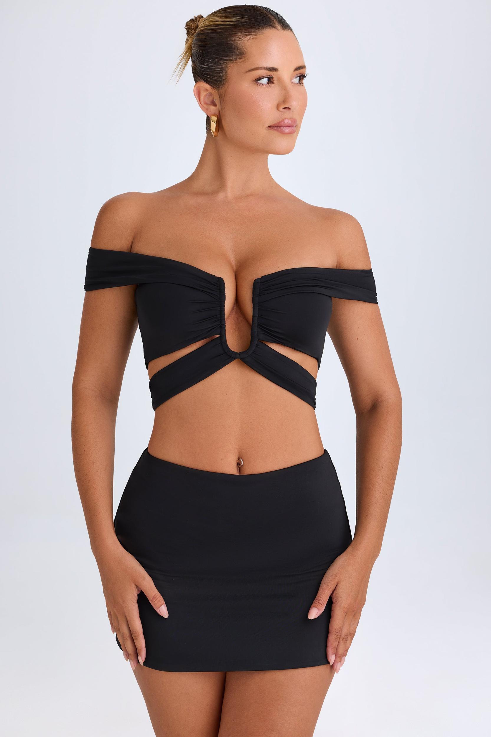 Mid-Rise Micro Mini Skirt in Black Female Product Image