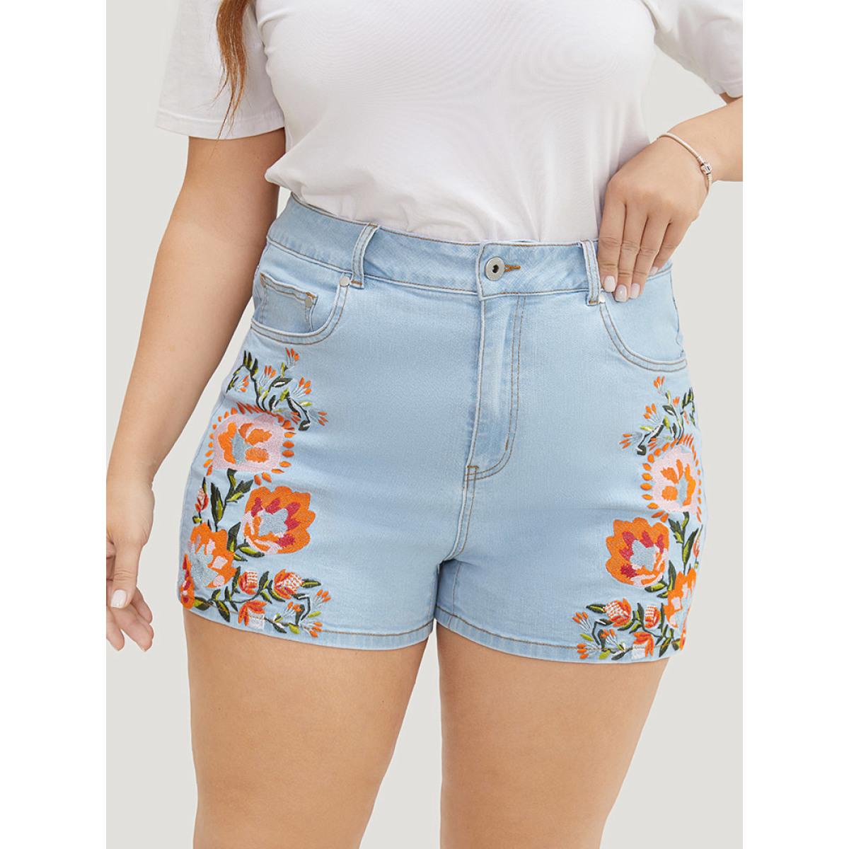 Plus Size High Rise Light Wash Floral Embroidered Denim Shorts Women LightBlue Embroidered No stretch Dailywear Pocket Vacation Denim Shorts BloomChic 28/5X Product Image