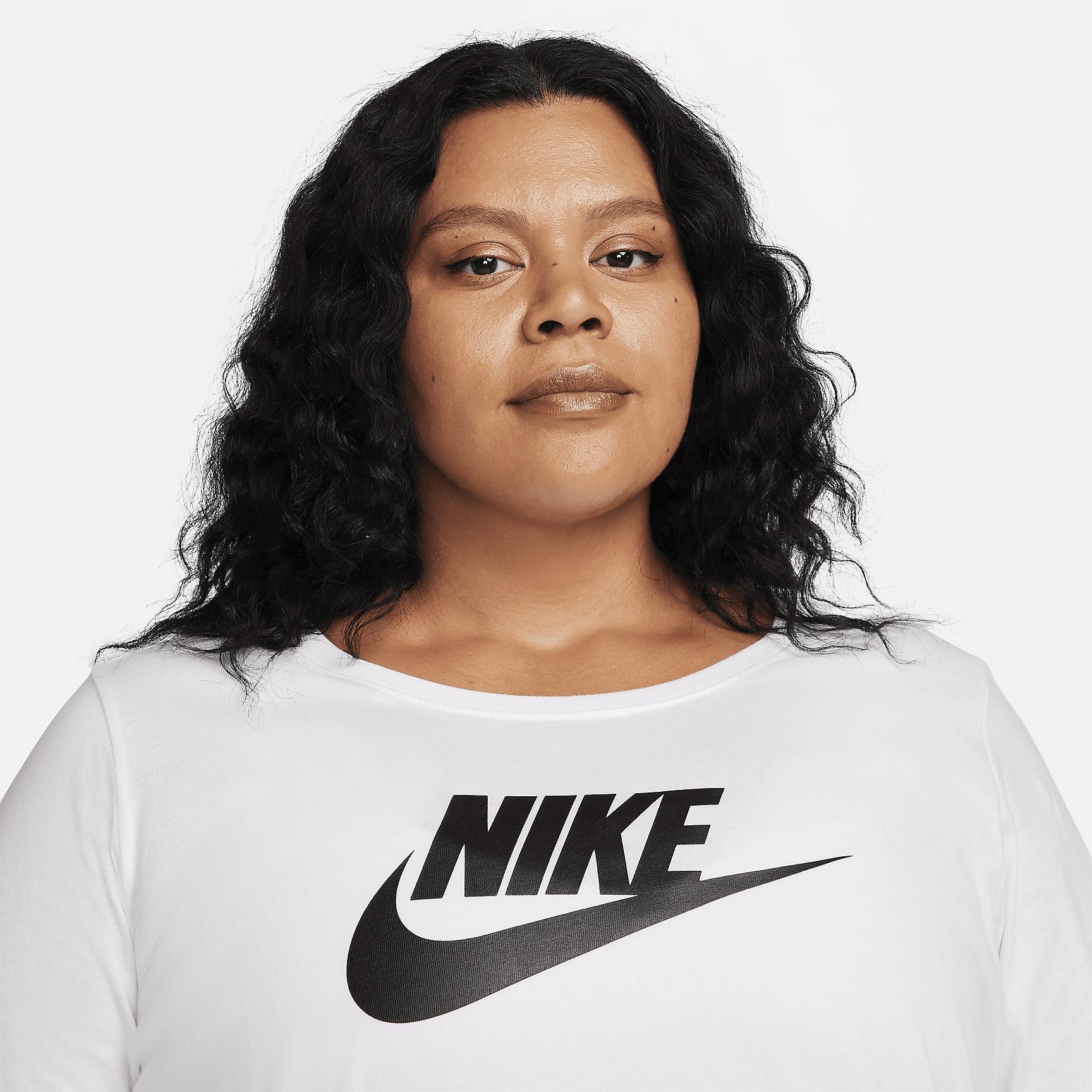 Nike Sportswear Club Women's Long-Sleeve T-Shirt (Plus Size) Product Image