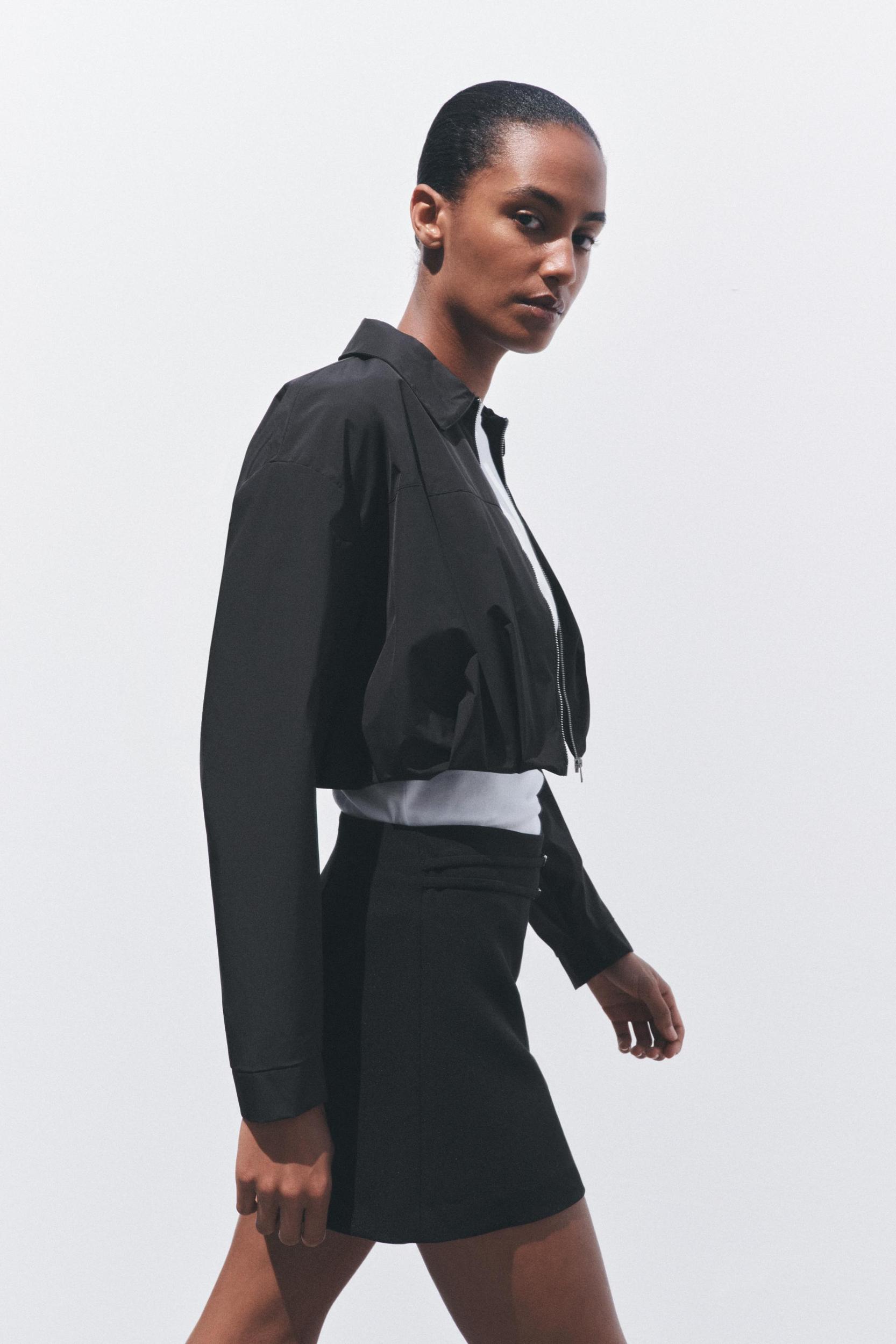 PLEATED CROPPED JACKET Product Image