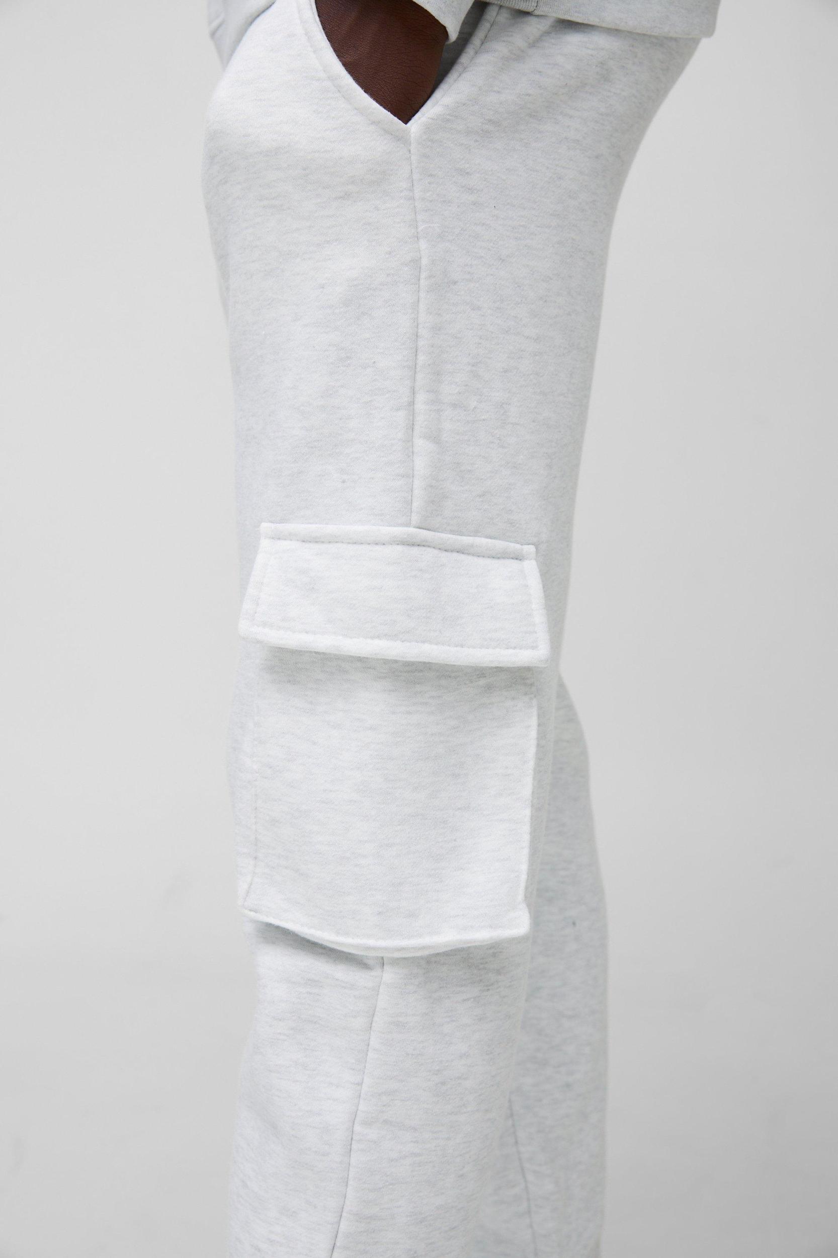 Basic Skinny Fit Cargo Sweatpants | boohooMAN USA Product Image