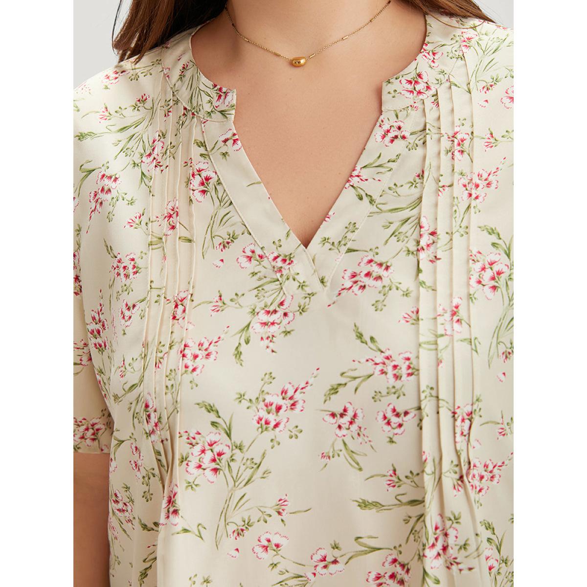 Plus Size Beige Floral Print Notched Pleated Detail Blouse Women Elegant Short sleeve Notched collar Dailywear Blouses BloomChic 12/L Product Image