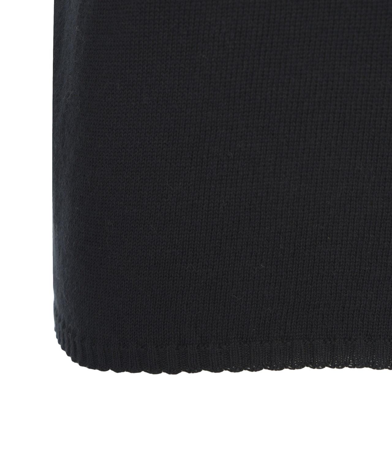 Knit sweater Product Image