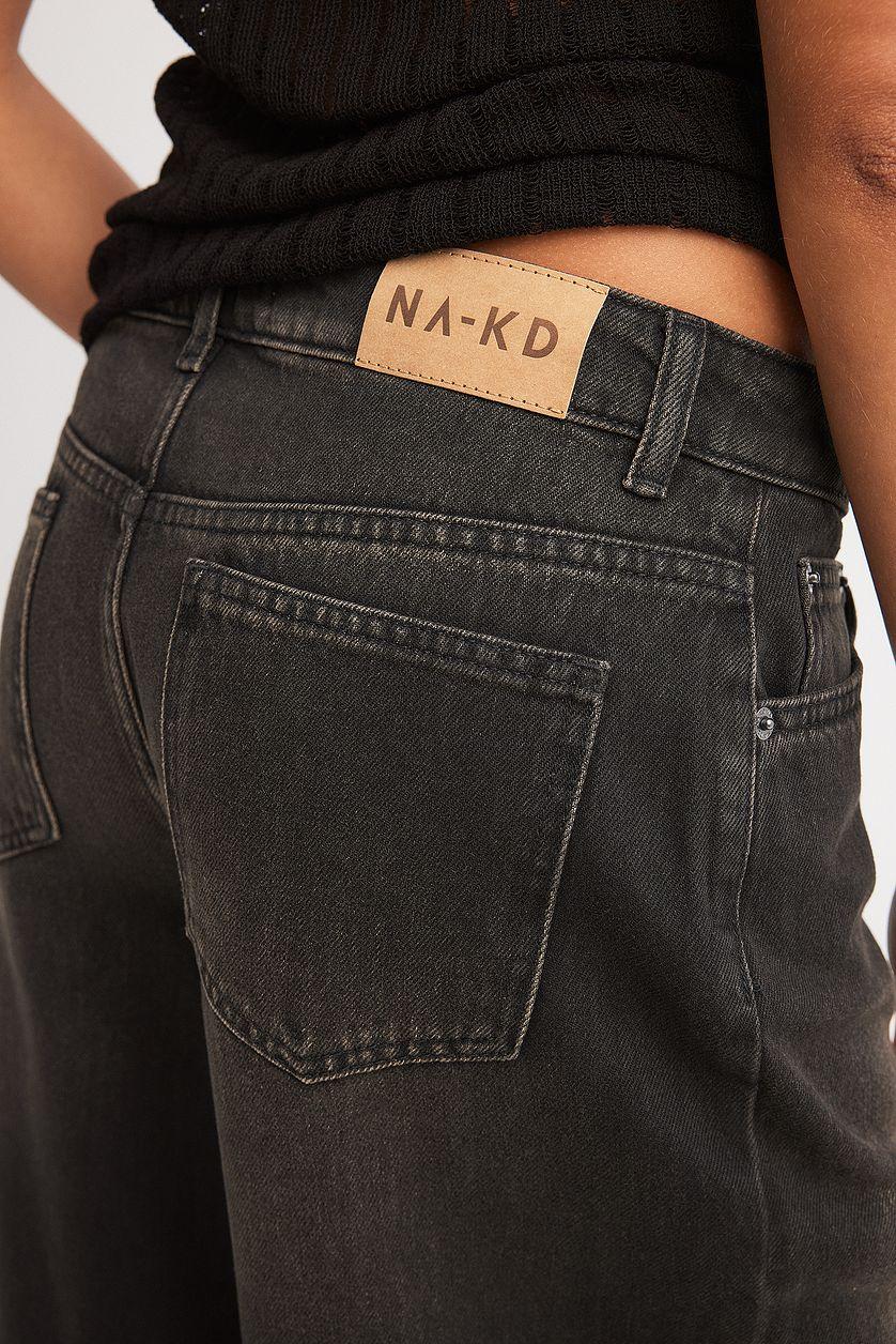 Loose Mid Waist Jeans Product Image