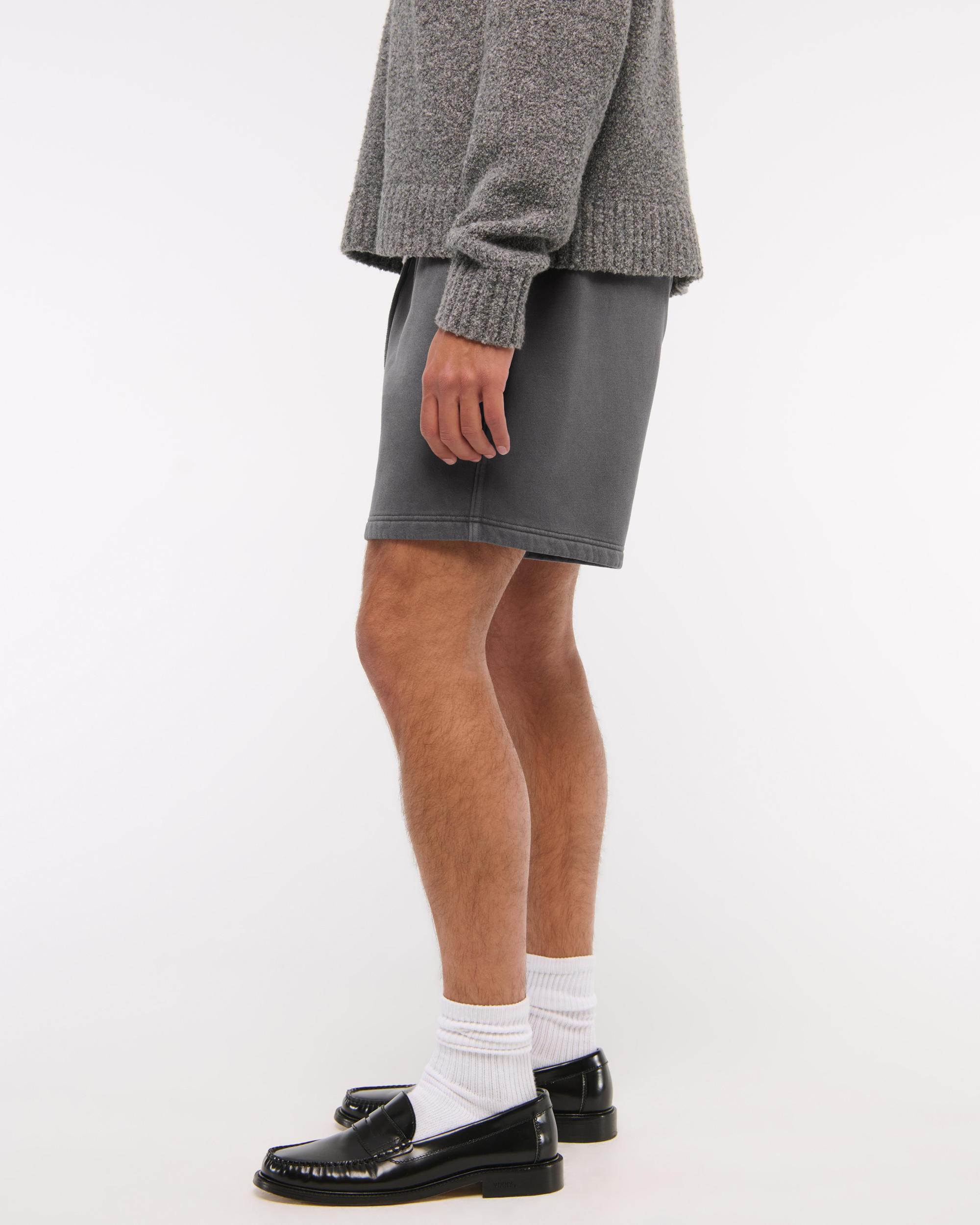 Essential Short Product Image