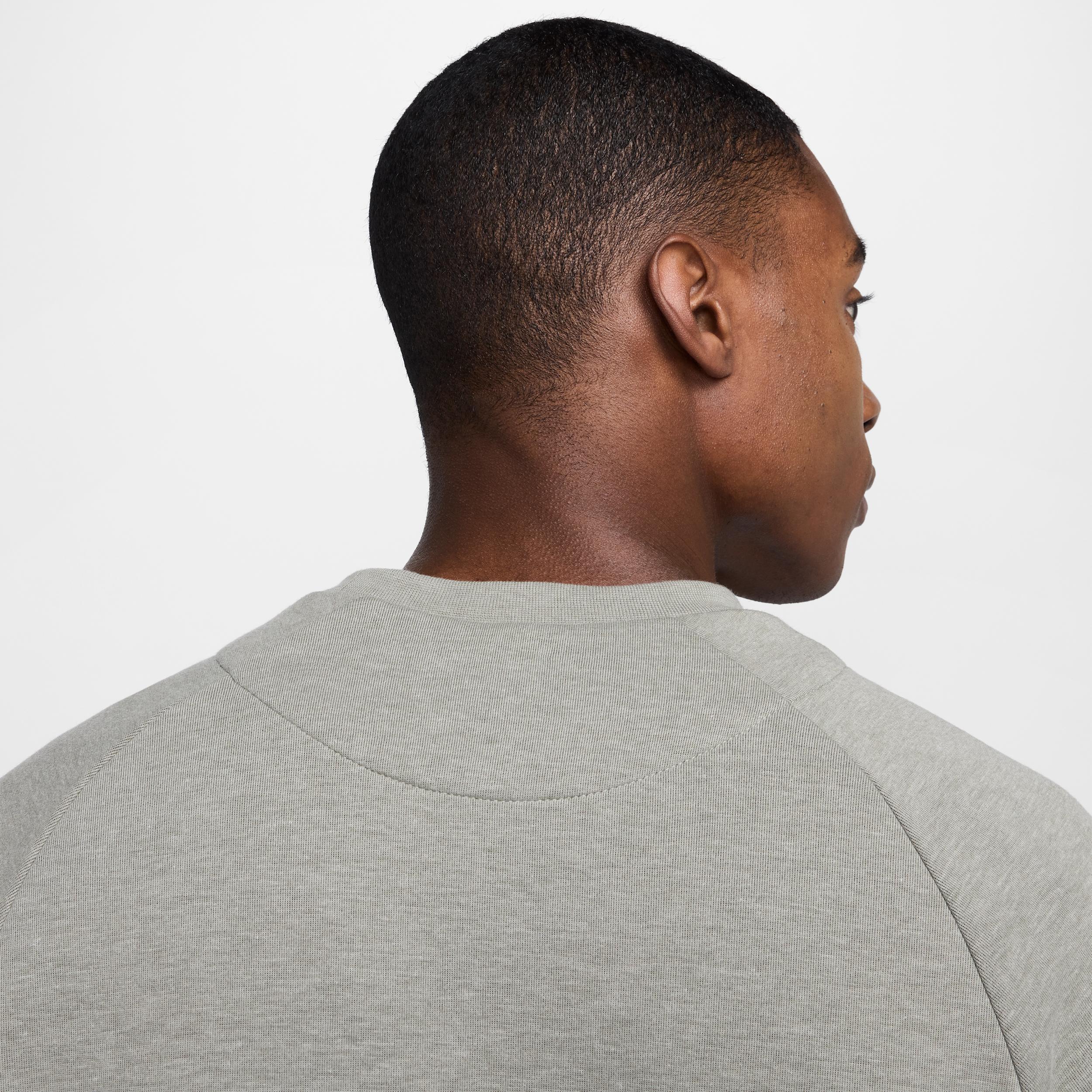 Nike Men's Primary Fleece Dri-FIT UV Performance Crew Product Image