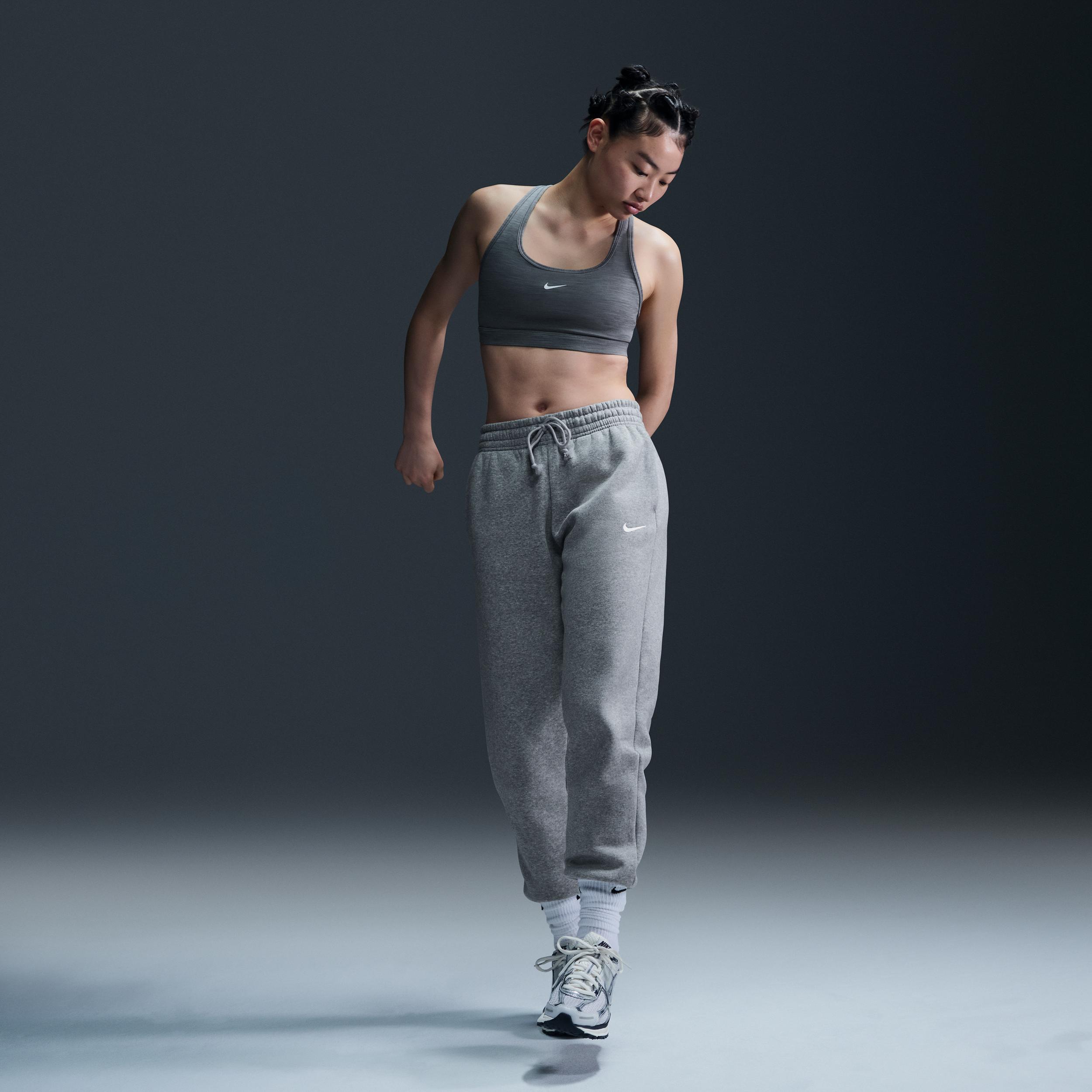 Nike Women's Swoosh Light Support Non-Padded Sports Bra Product Image