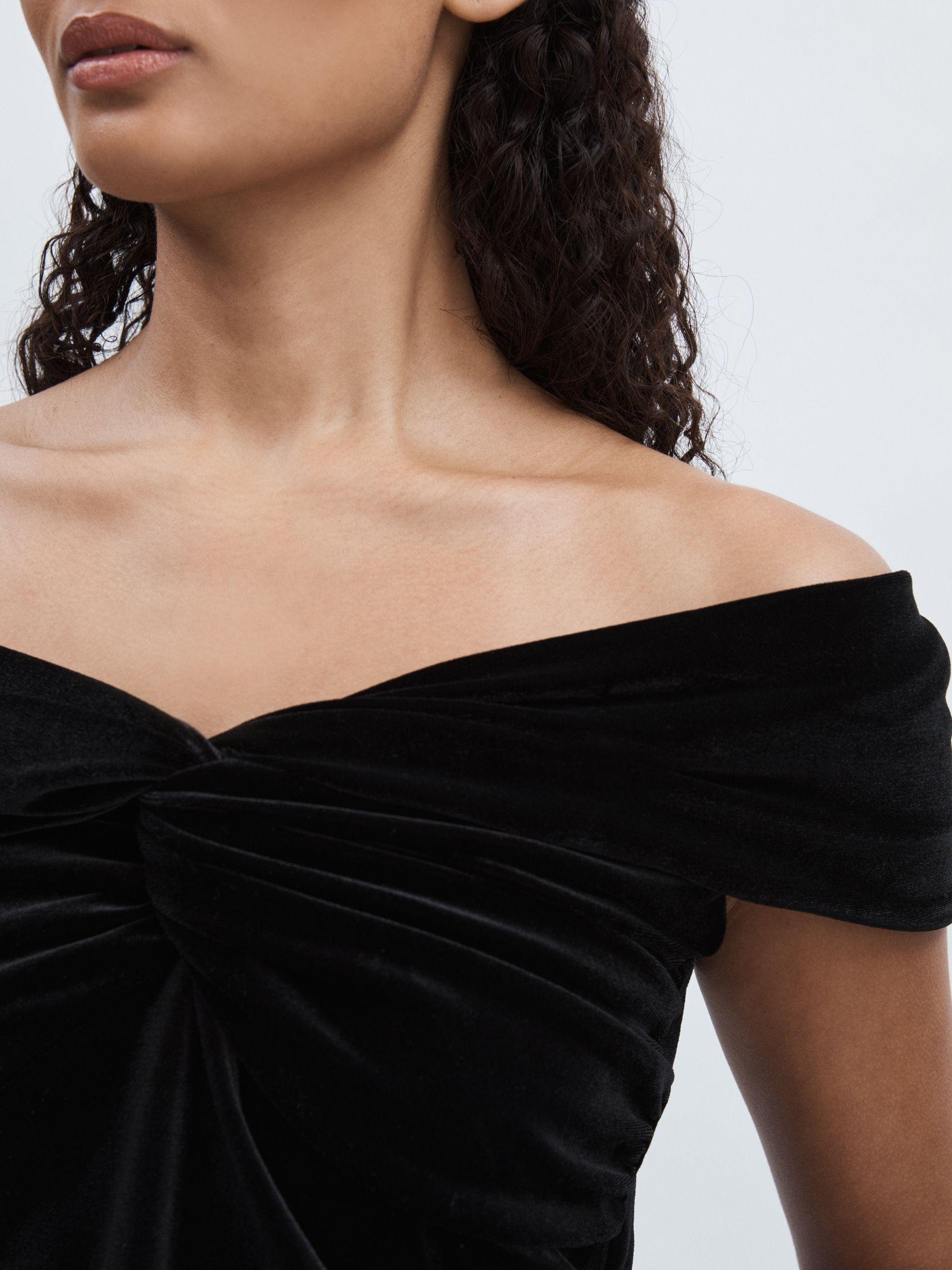 Good American Off-Shoulder Velvet Top in Black Product Image