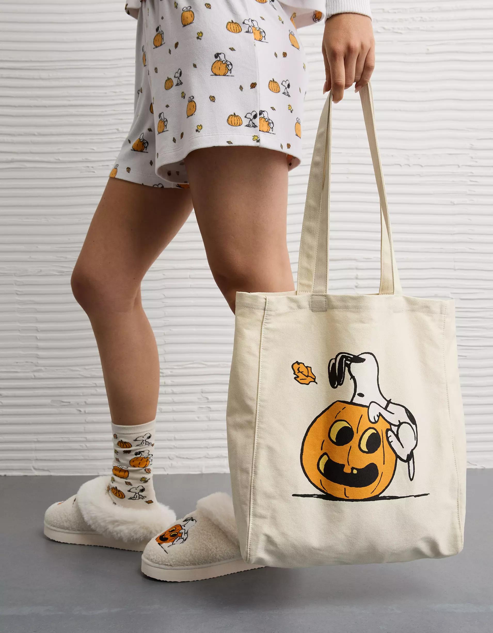 AE Snoopy Halloween Canvas Tote Bag Product Image