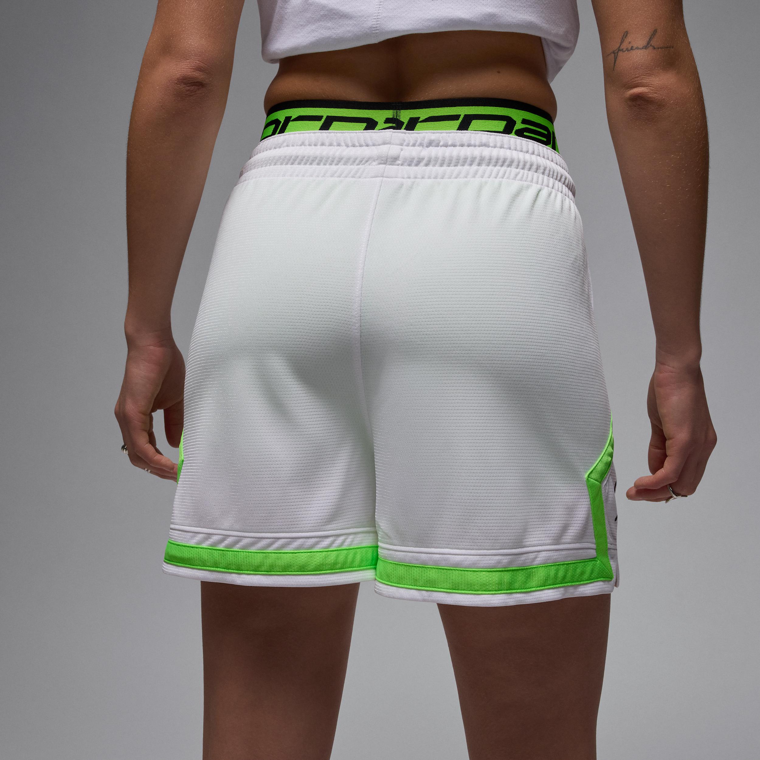 Womens Jordan Sport 4 Diamond Shorts | FN5134-102 Product Image