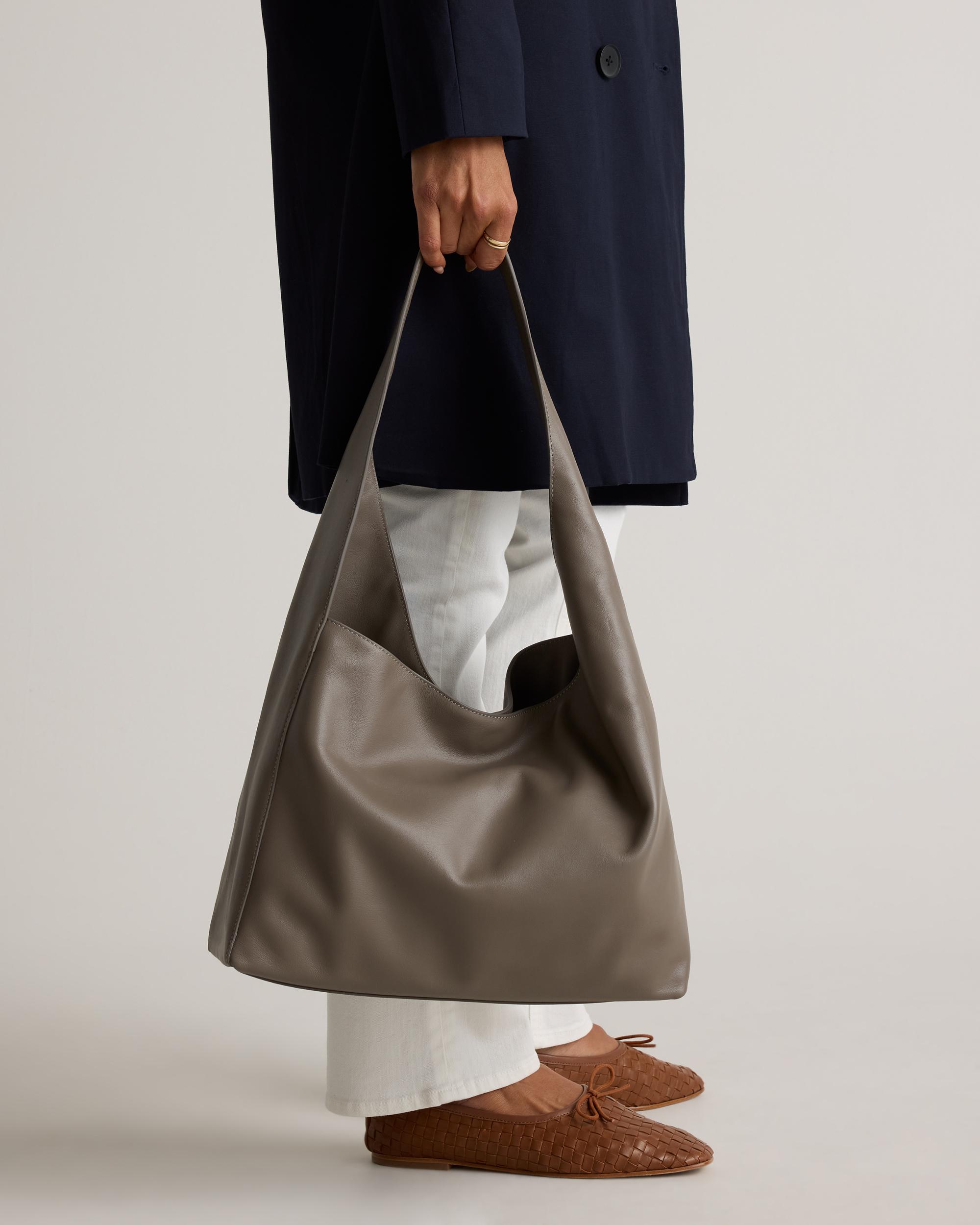 Quince | Women's Italian Leather Slouchy Shoulder Bag Product Image