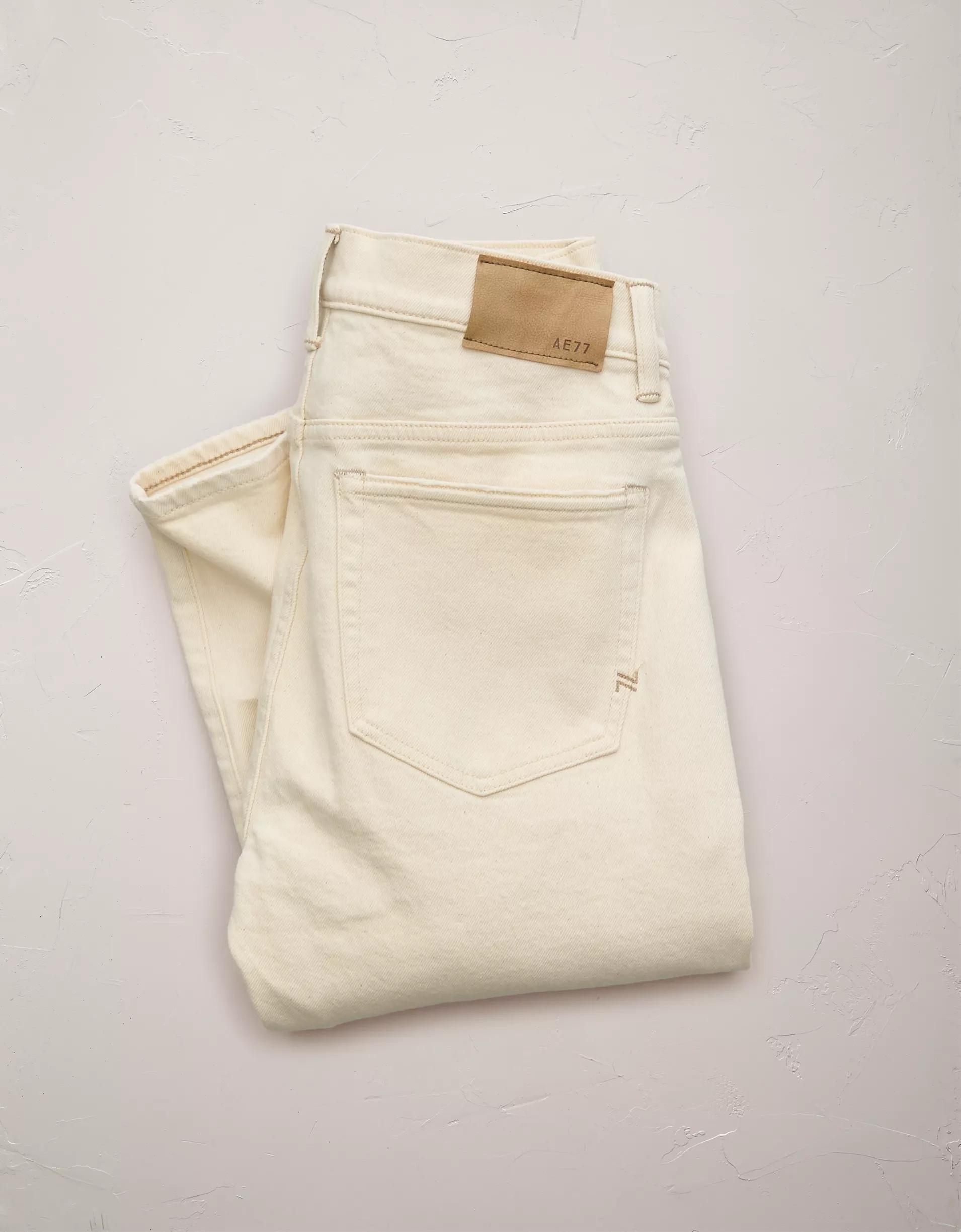 AE77 Premium Straight Crop Jean Product Image