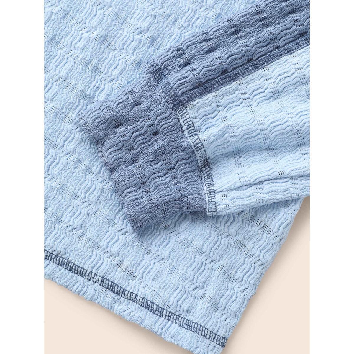 Plus Size Contrast Patchwork Texture Raglan Sleeve T-shirt LightBlue Women Casual Texture Round Neck Everyday T-shirts BloomChic 30/6X Product Image