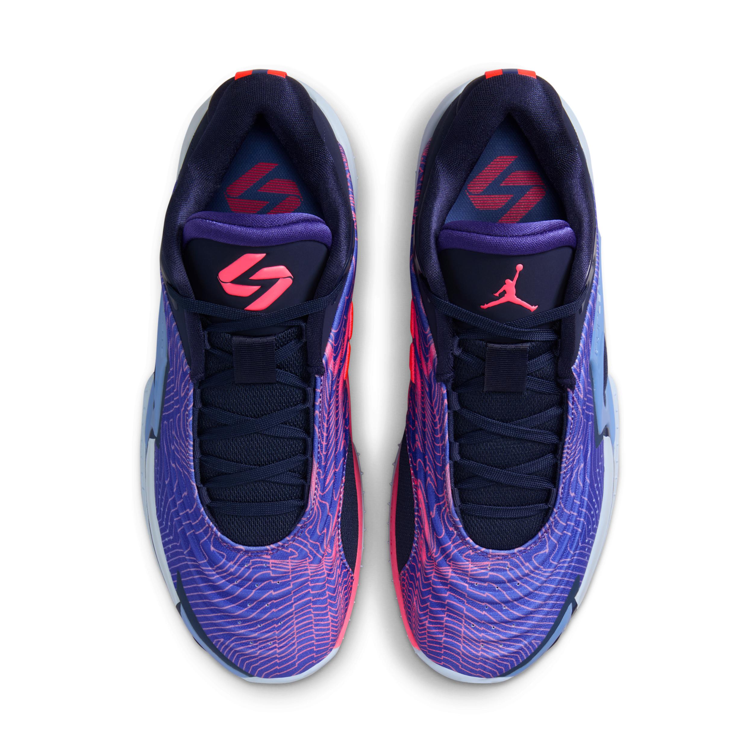 Nike Men's Luka 3 Basketball Shoes Product Image