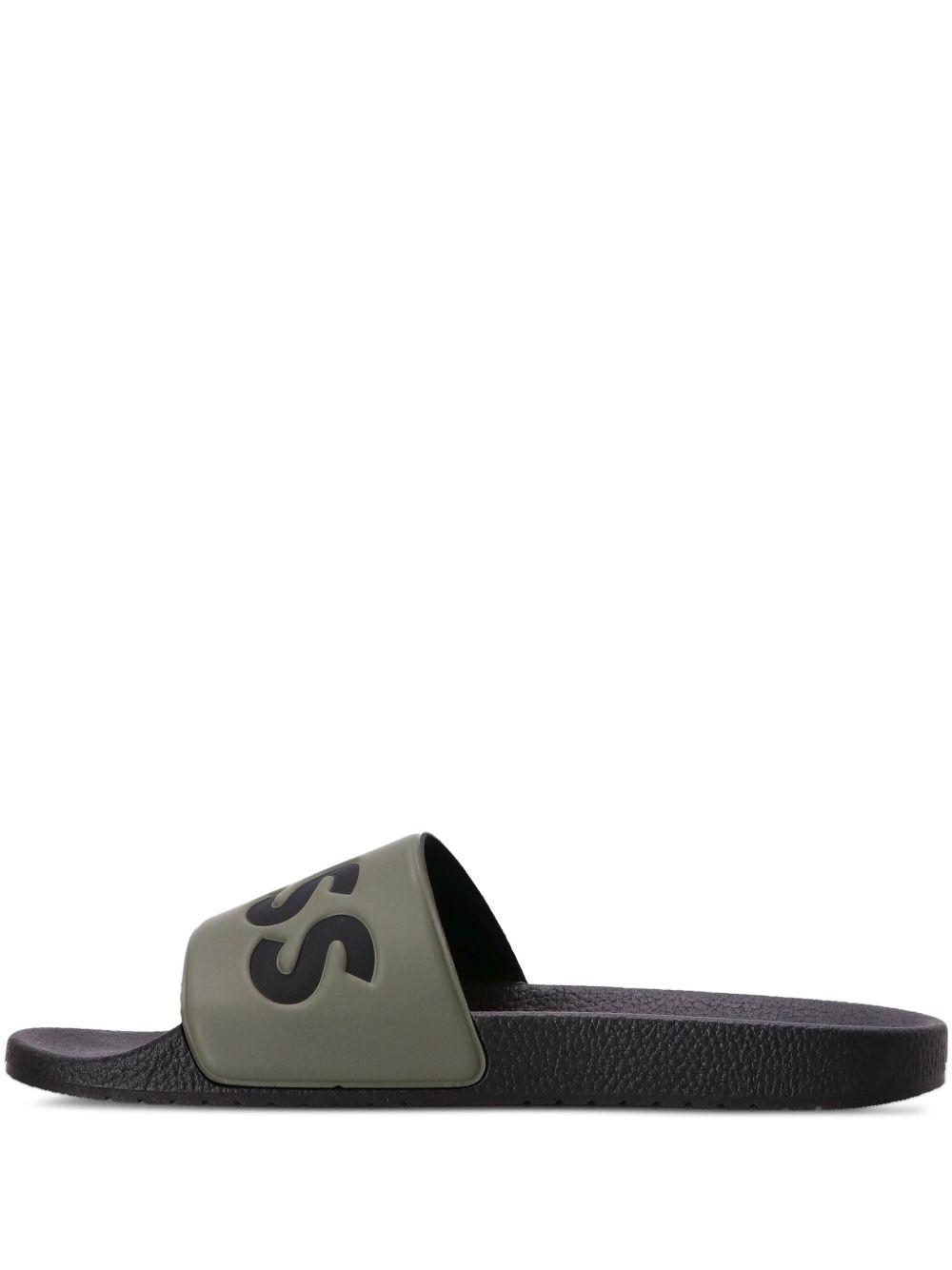 logo-debossed slides Product Image