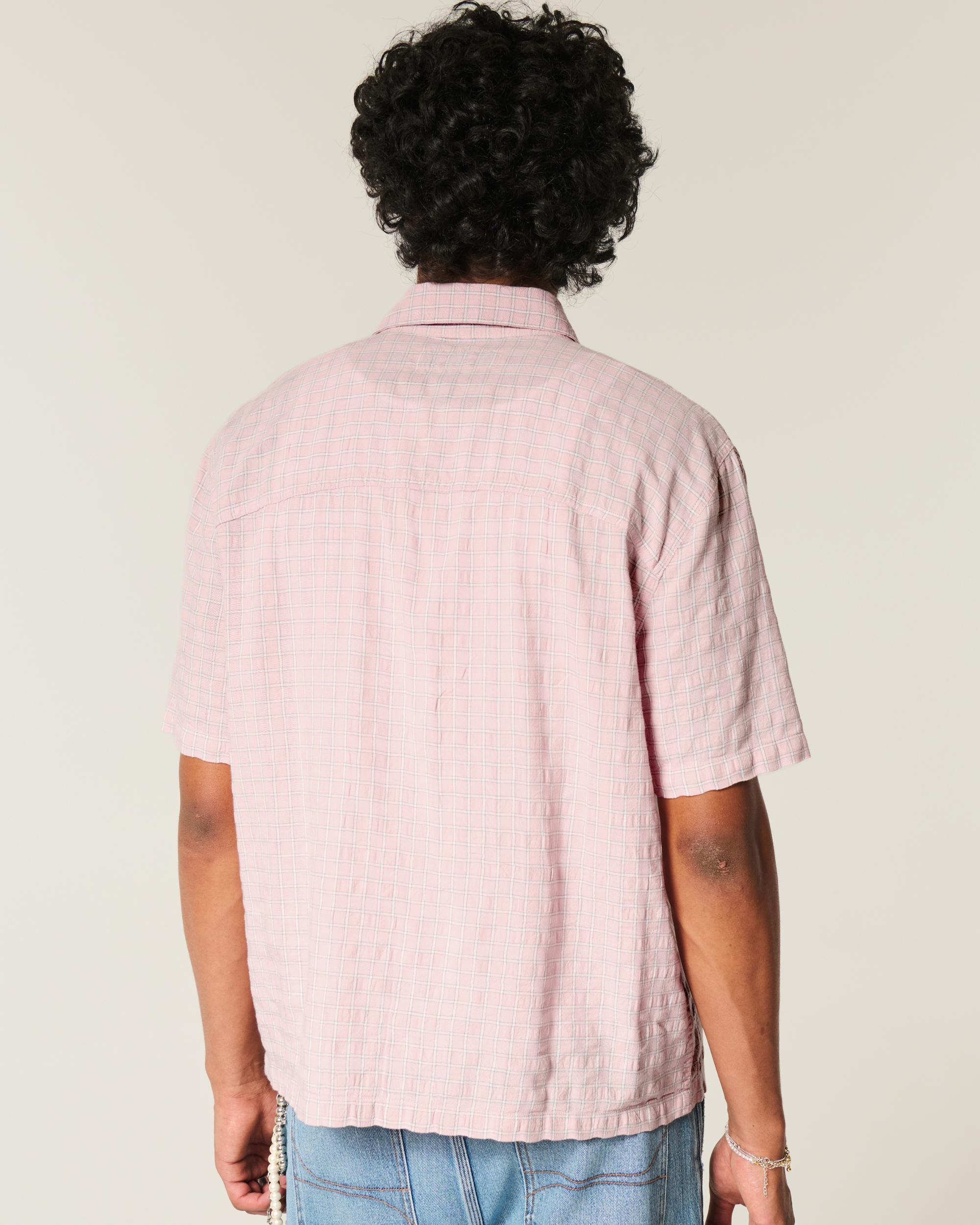 Boxy Short-Sleeve Pocket Shirt Product Image
