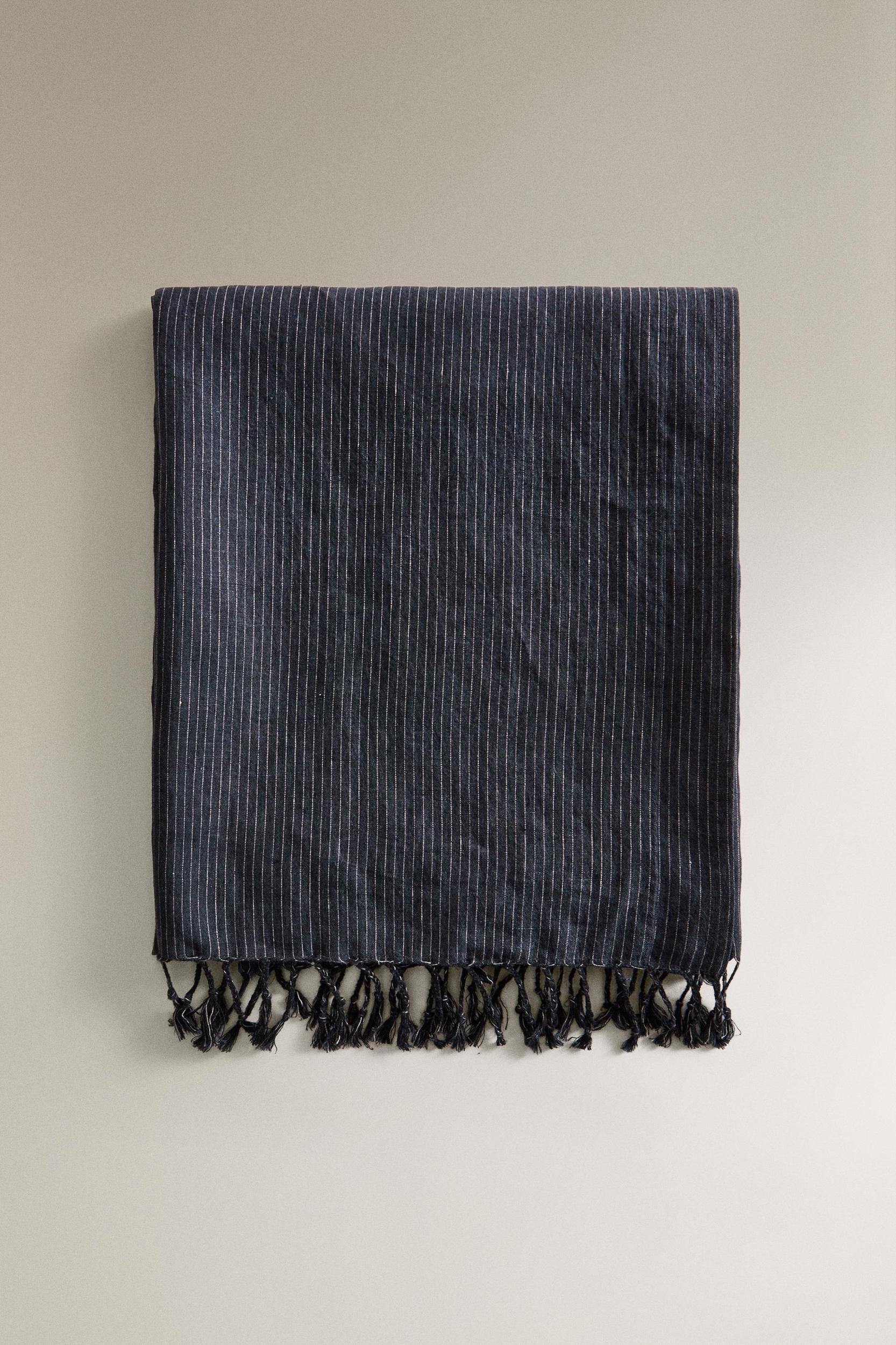 BEACH WRAP TOWEL WITH THIN STRIPES Product Image