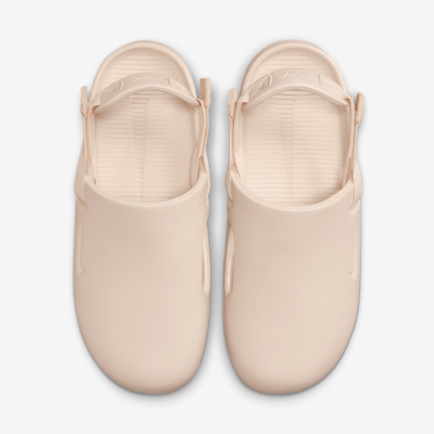 Nike Calm Women's Mules Product Image