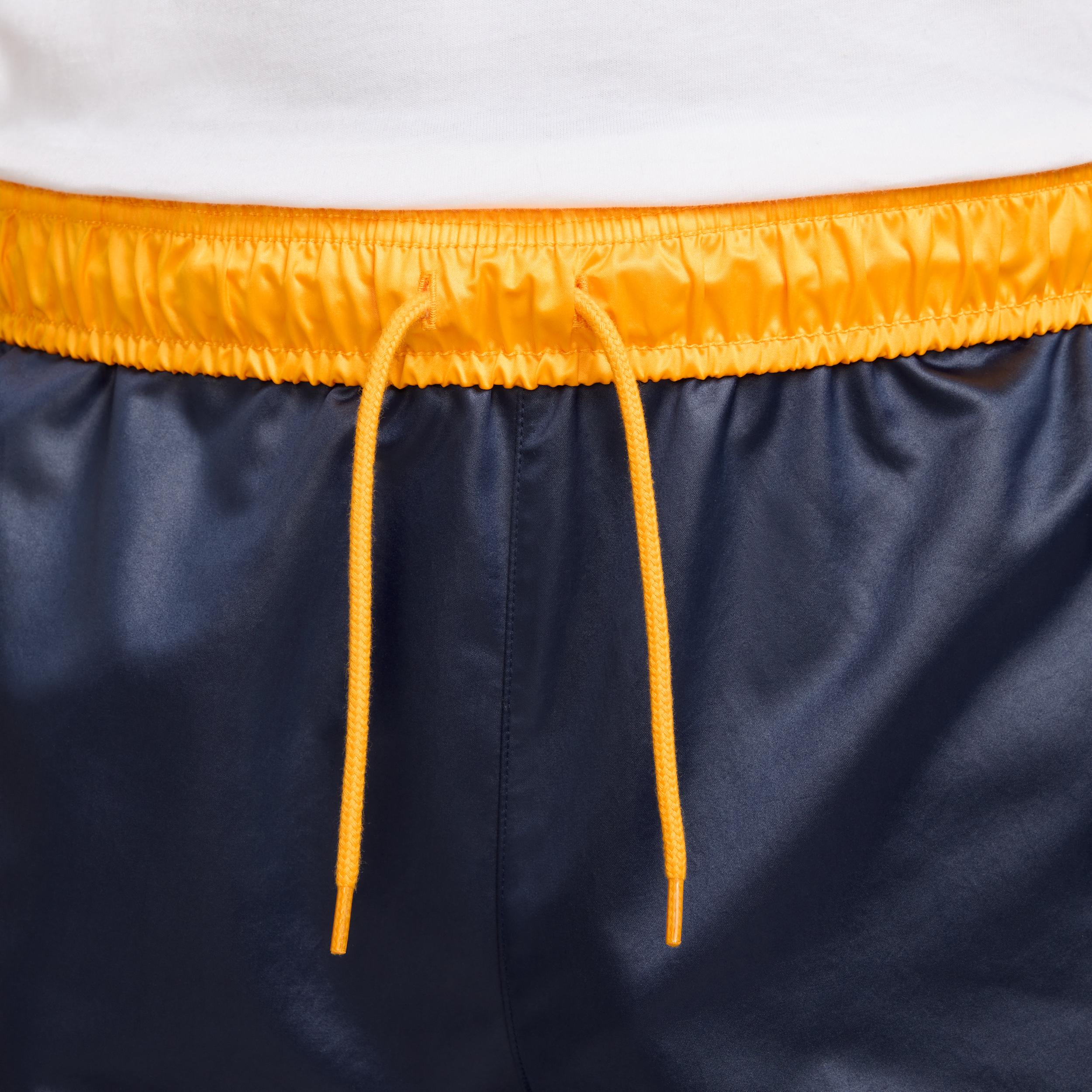 Mens Nike Sportswear Club Flow Football Shorts | HJ1952-100 Product Image