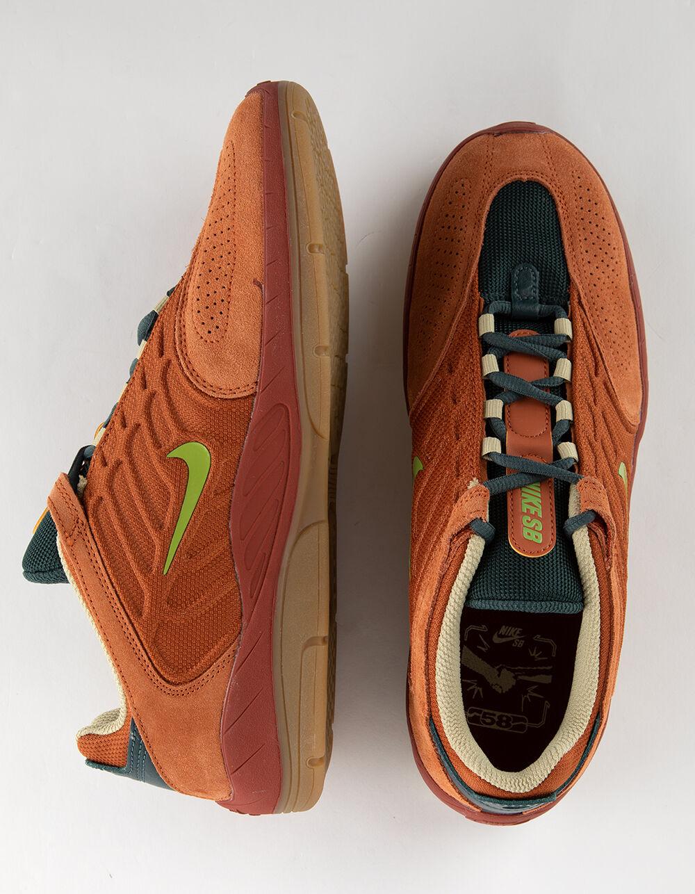 NIKE SB Vertebrae Skate Shoes - CAMEL Product Image