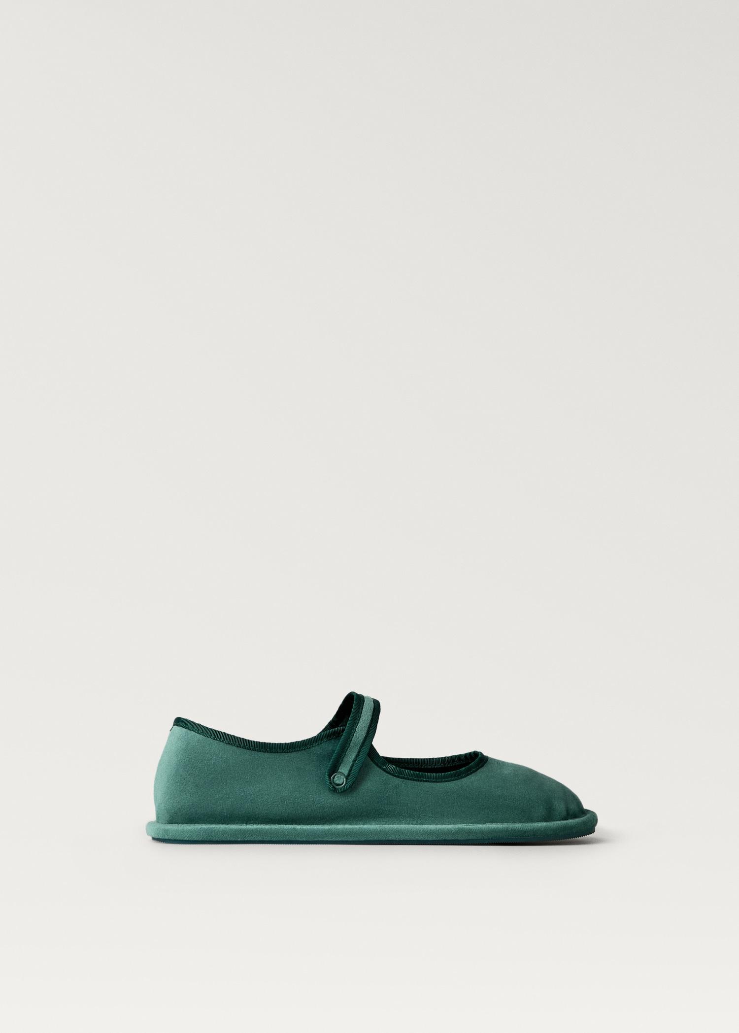 Velour ballet flats with buckle detail - Women | MANGO USA Product Image