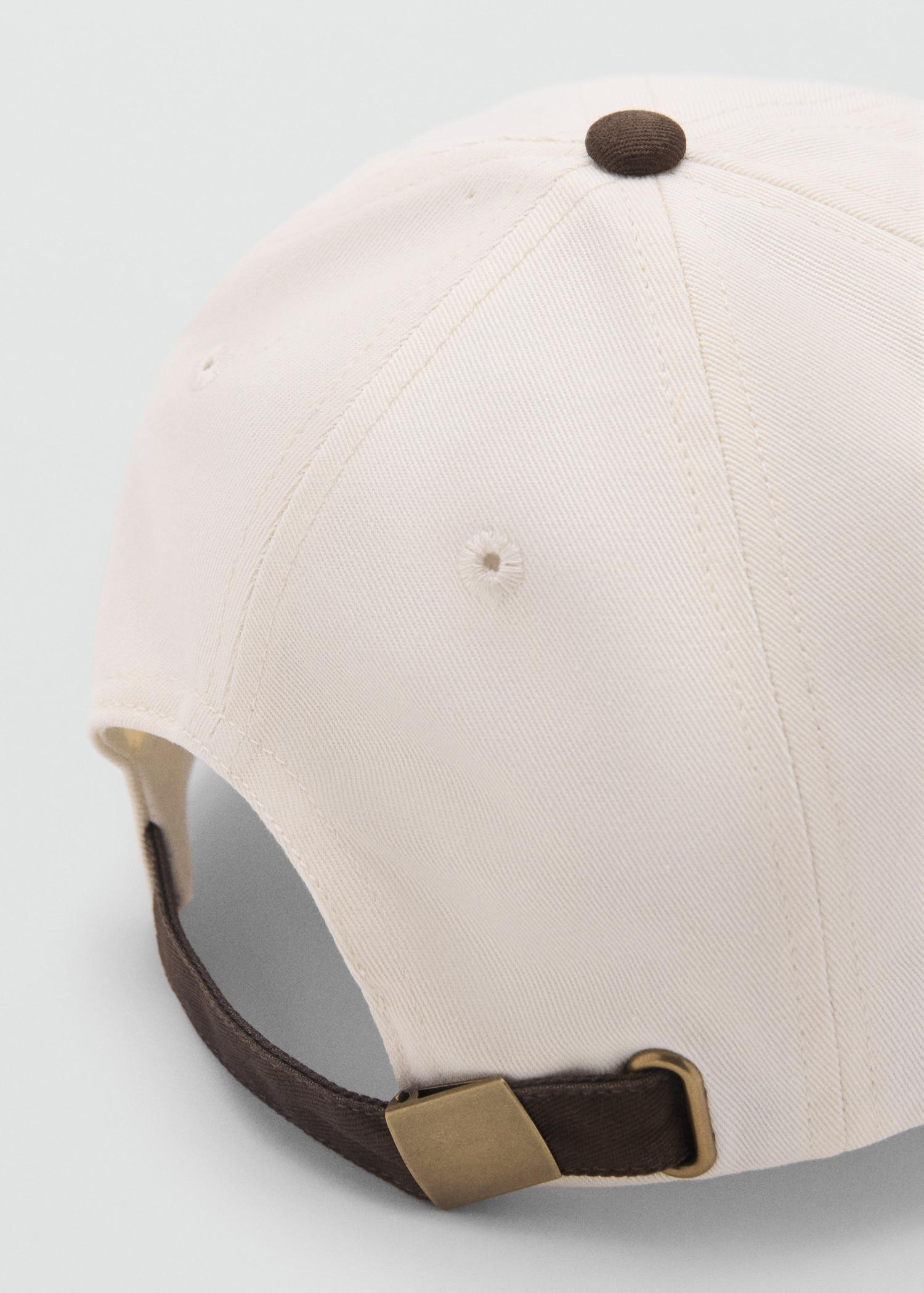 Embroidered message cap - Women | MANGO USA Product Image