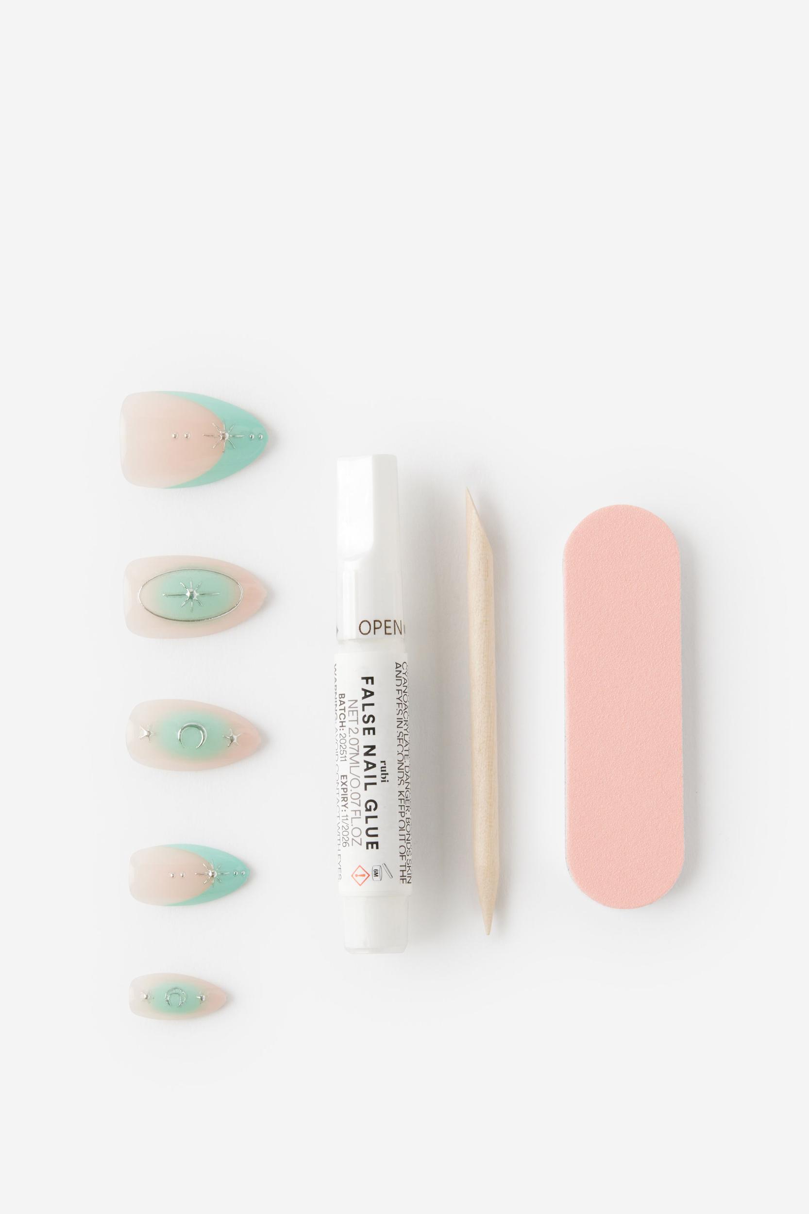 Press On Nails Product Image