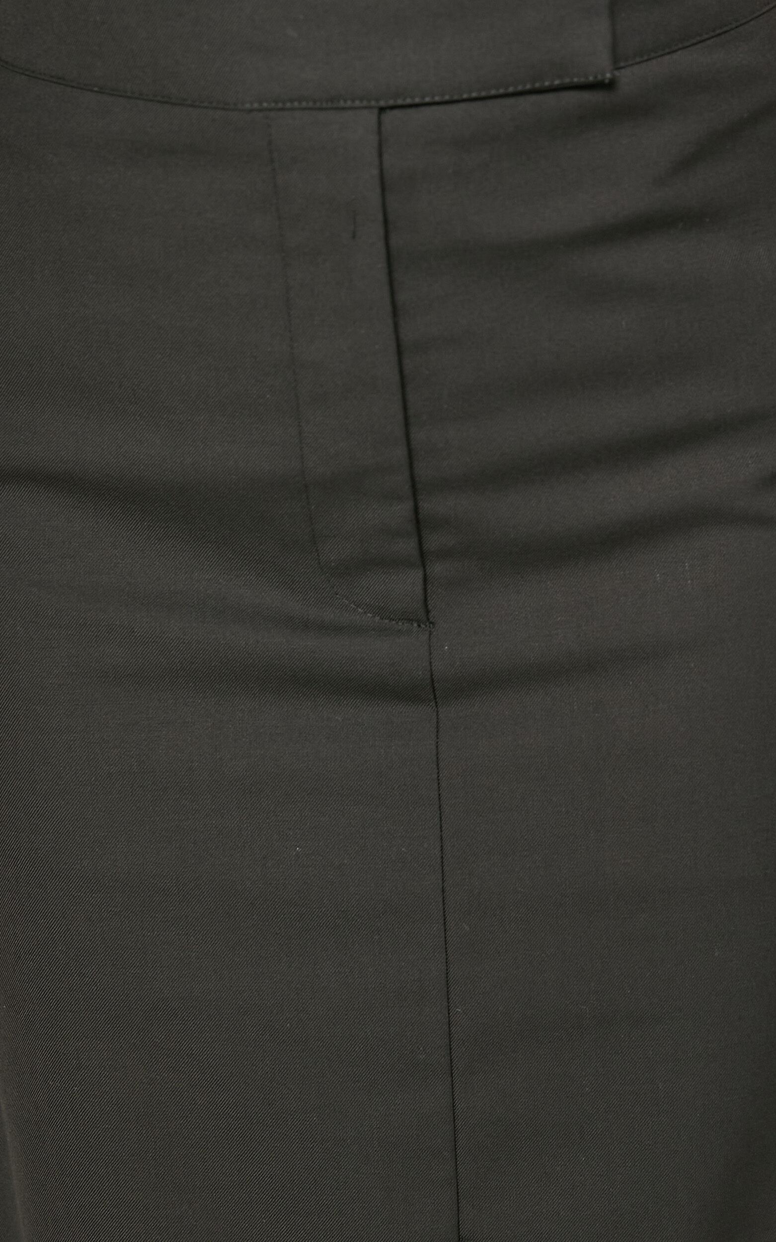 Lioness - Minimalist Midi Skirt in Onyx Product Image