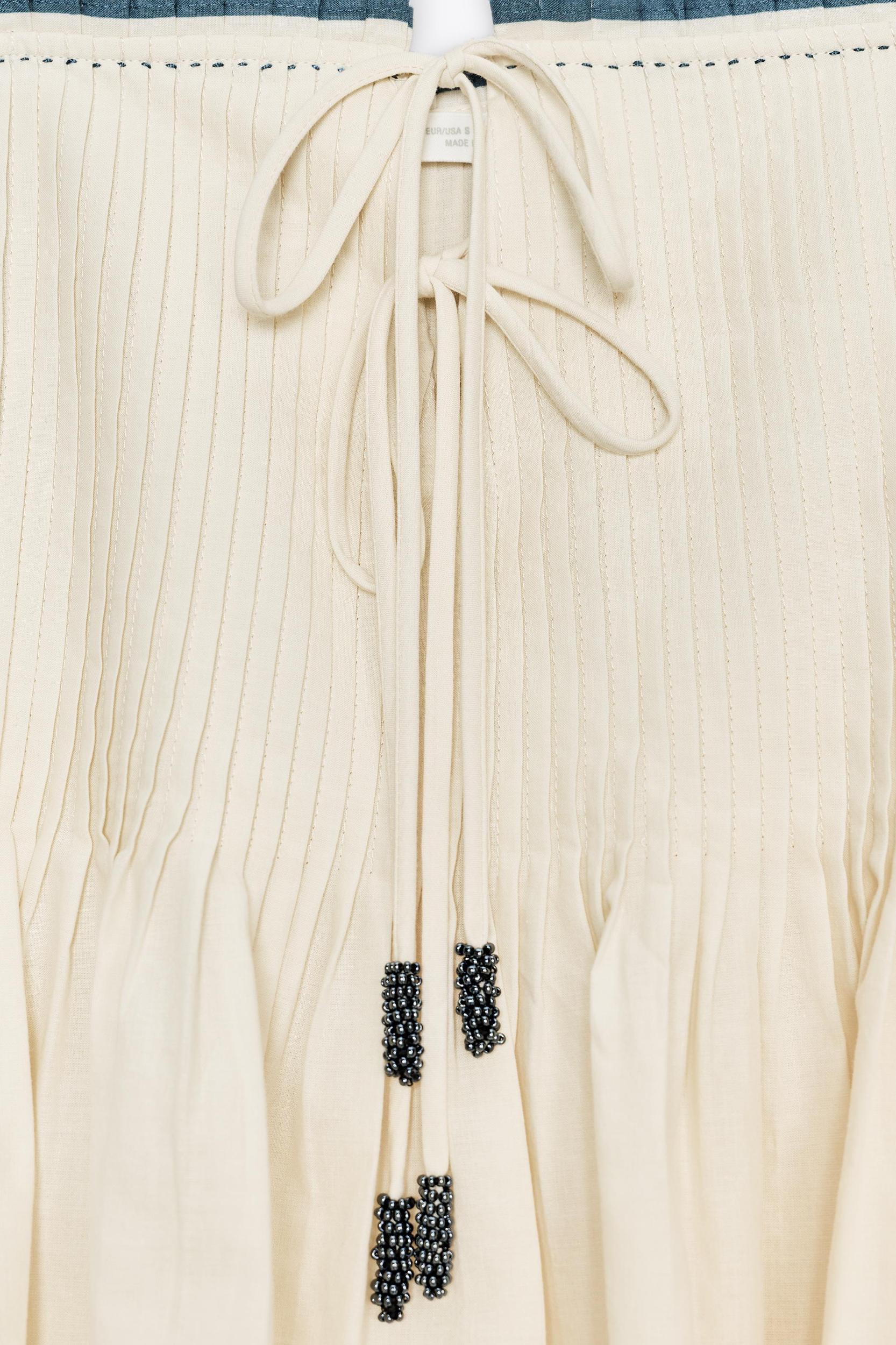 TOP WITH CONTRAST PIPING ZW COLLECTION Product Image