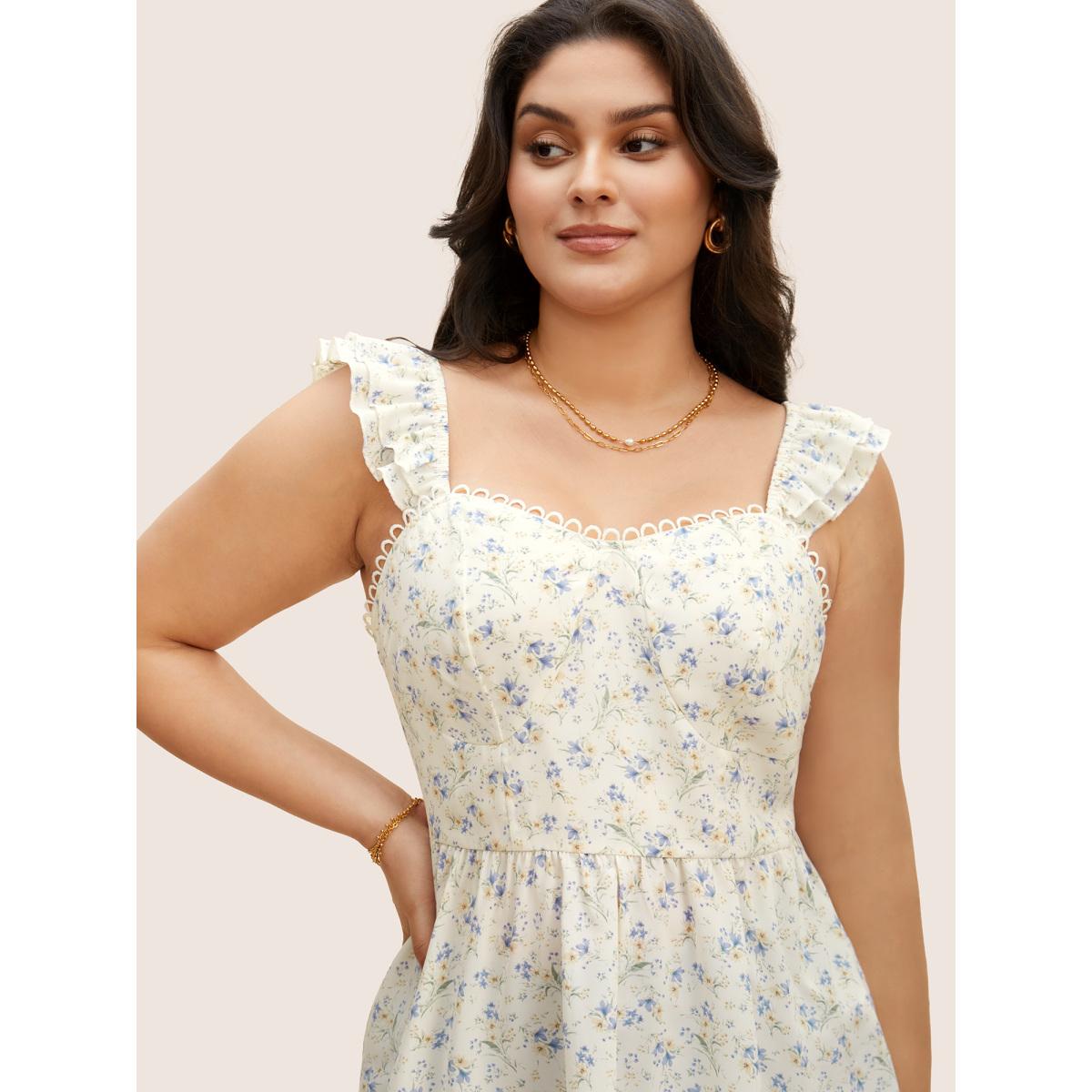 Plus Size Ditsy Floral Tiered Ruffles Lace Trim Tank Top Women WhiteSmoke Elegant Woven ribbon&lace trim Heart neckline Everyday Tank Tops Camis BloomChic 28/5X Product Image