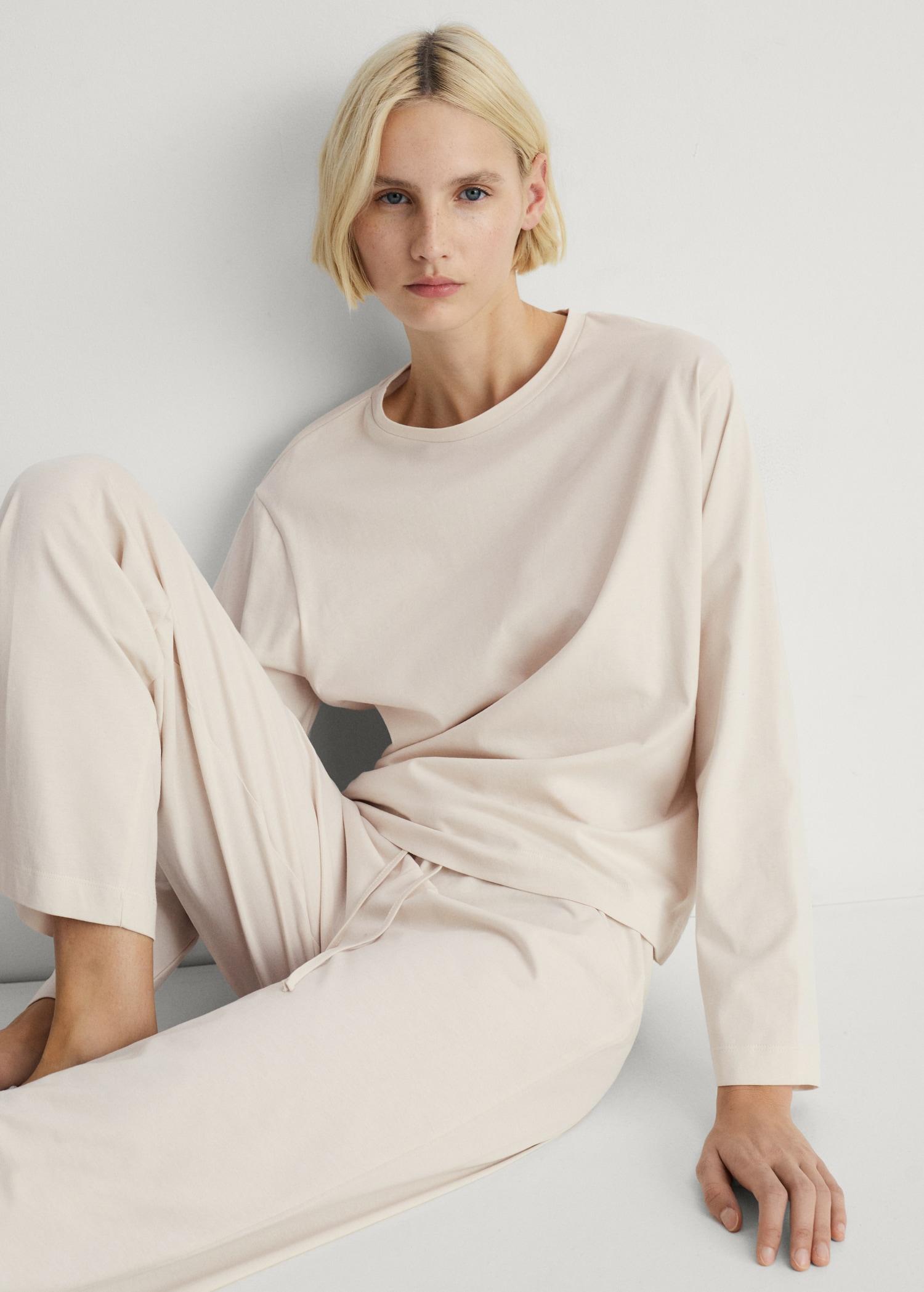 Two-piece plain cotton pajama set - Women | MANGO USA Product Image