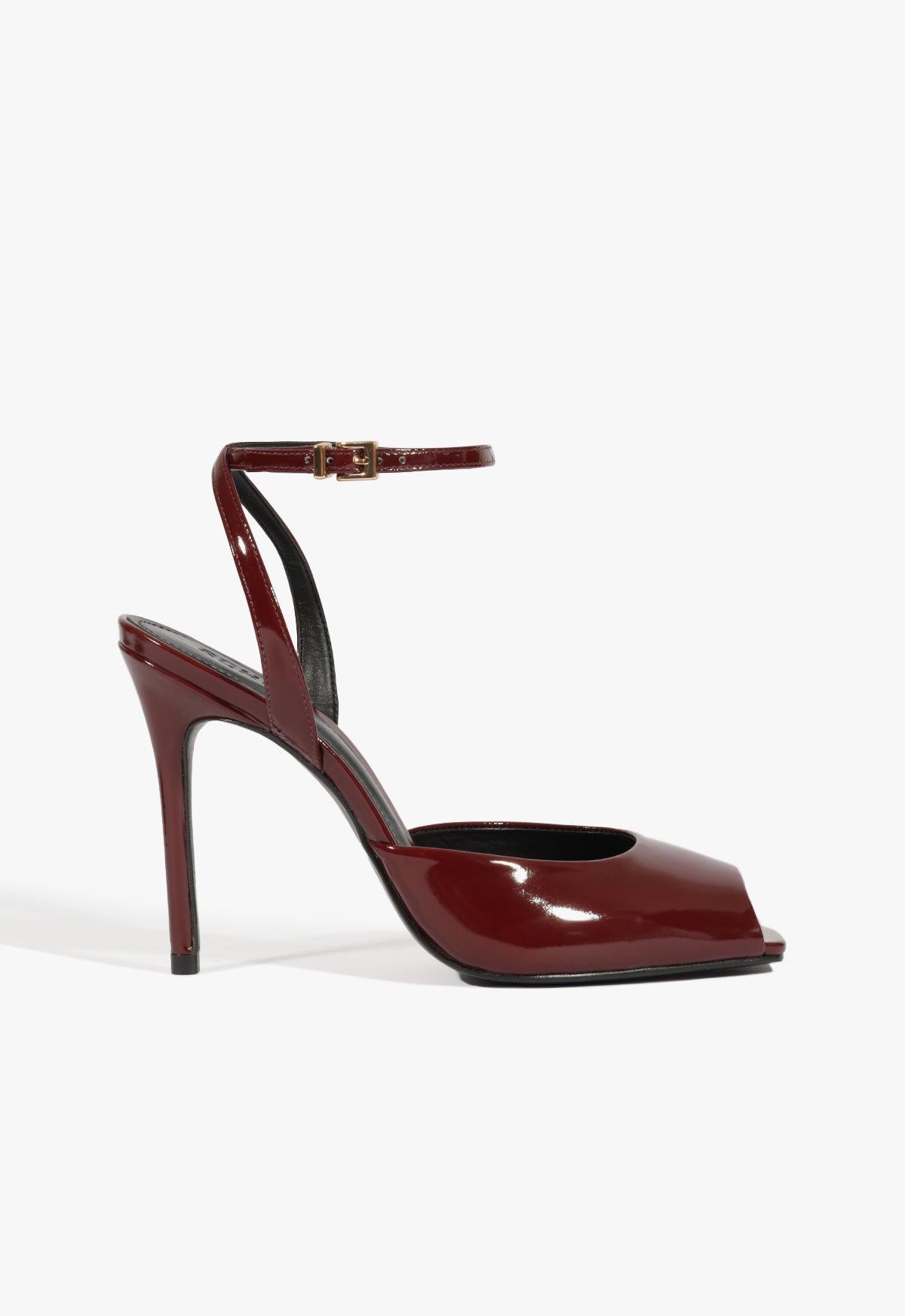 Estella Patent Pump Product Image