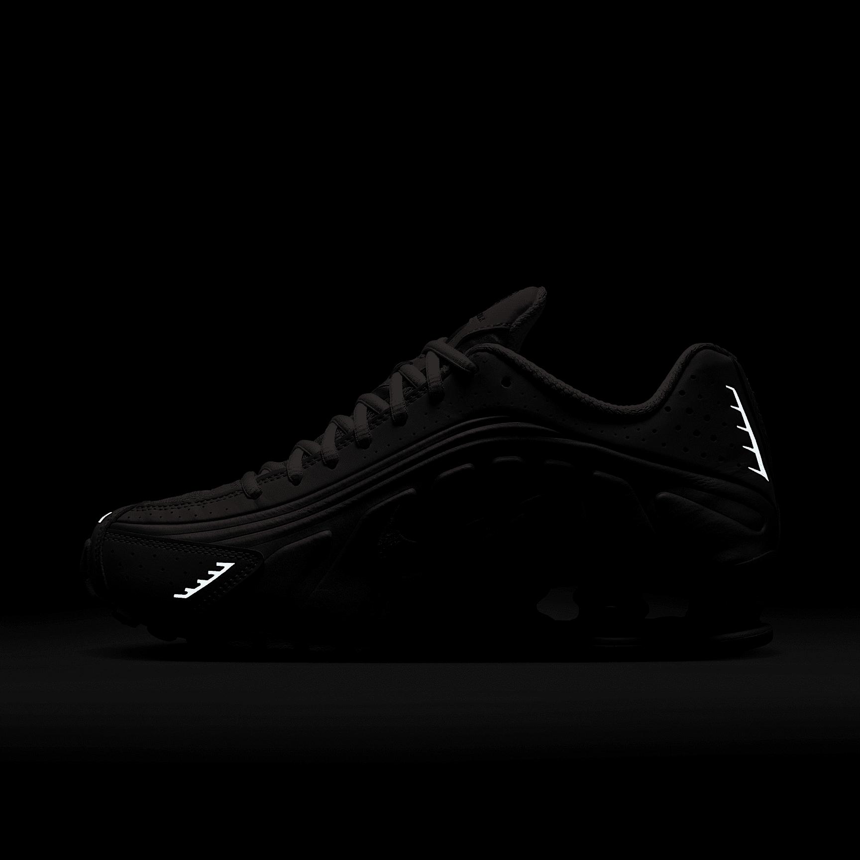 Nike Shox R4 Women's Shoes Product Image