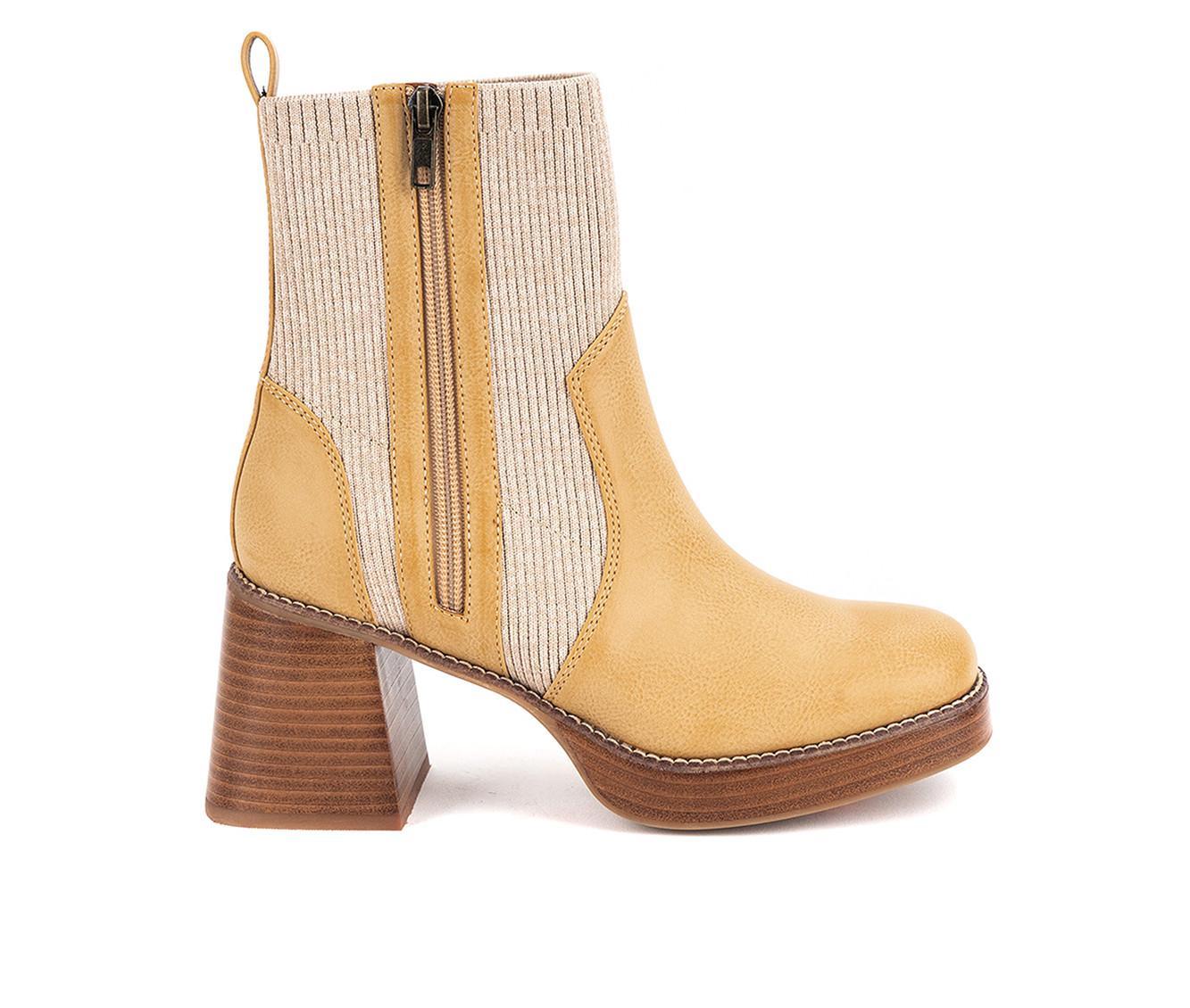 Women's Yellow Box IZMIR Chelsea Boots Product Image
