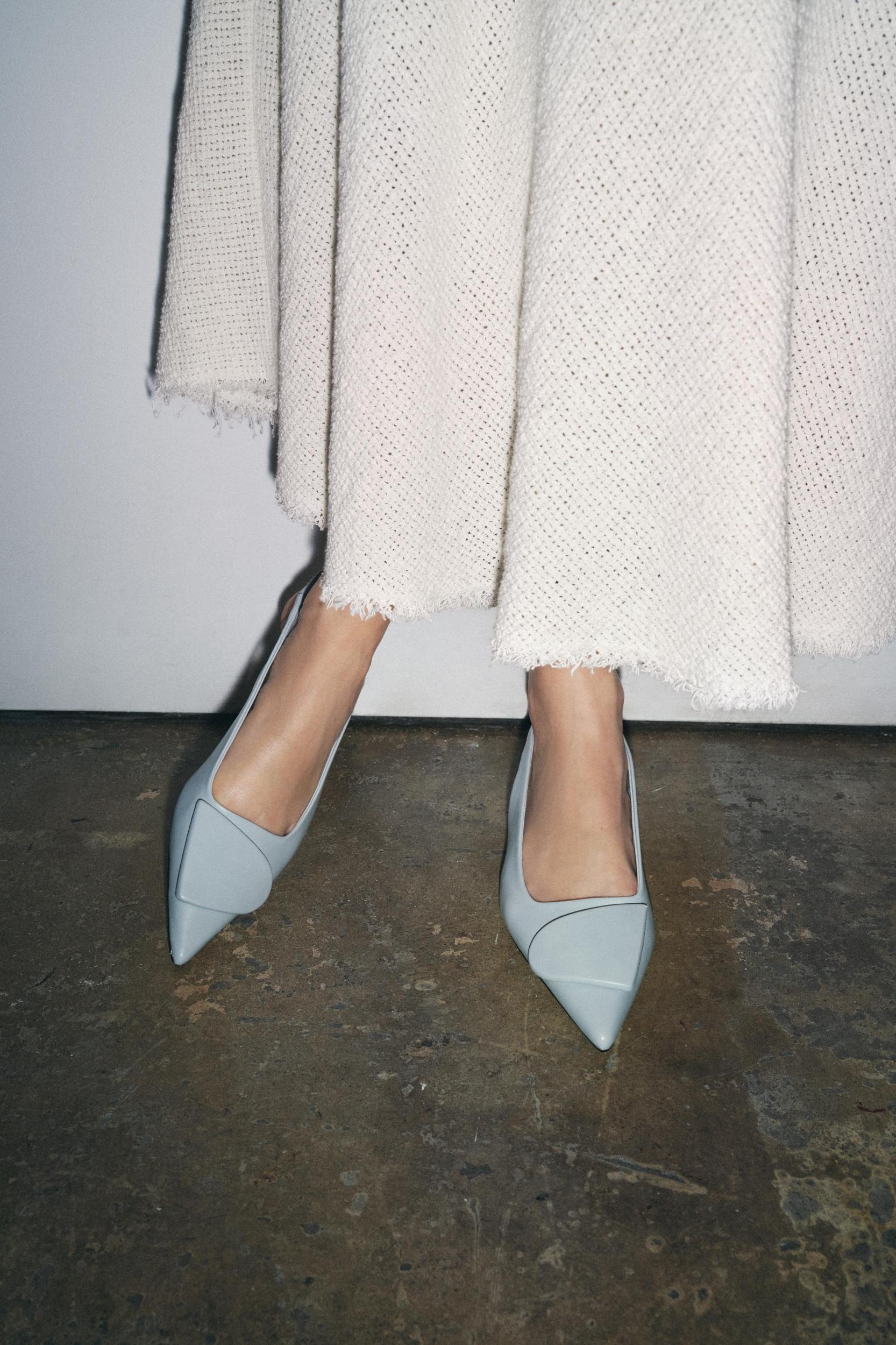 APPLIQUÉ SLINGBACK SHOES Product Image