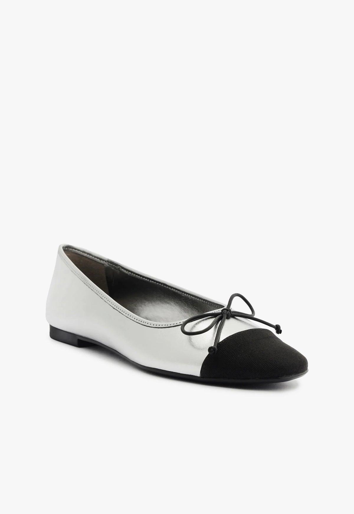 Arissa Metallic Leather Flat Product Image