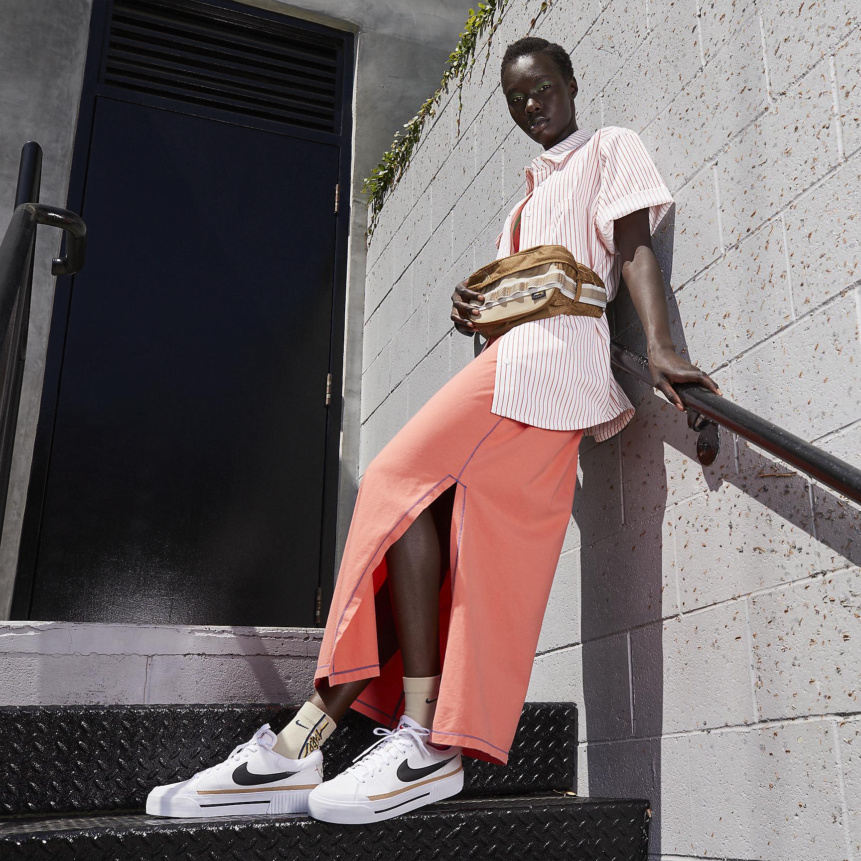 Nike Womens Court Legacy Lift Shoes | DM7590-100 Product Image