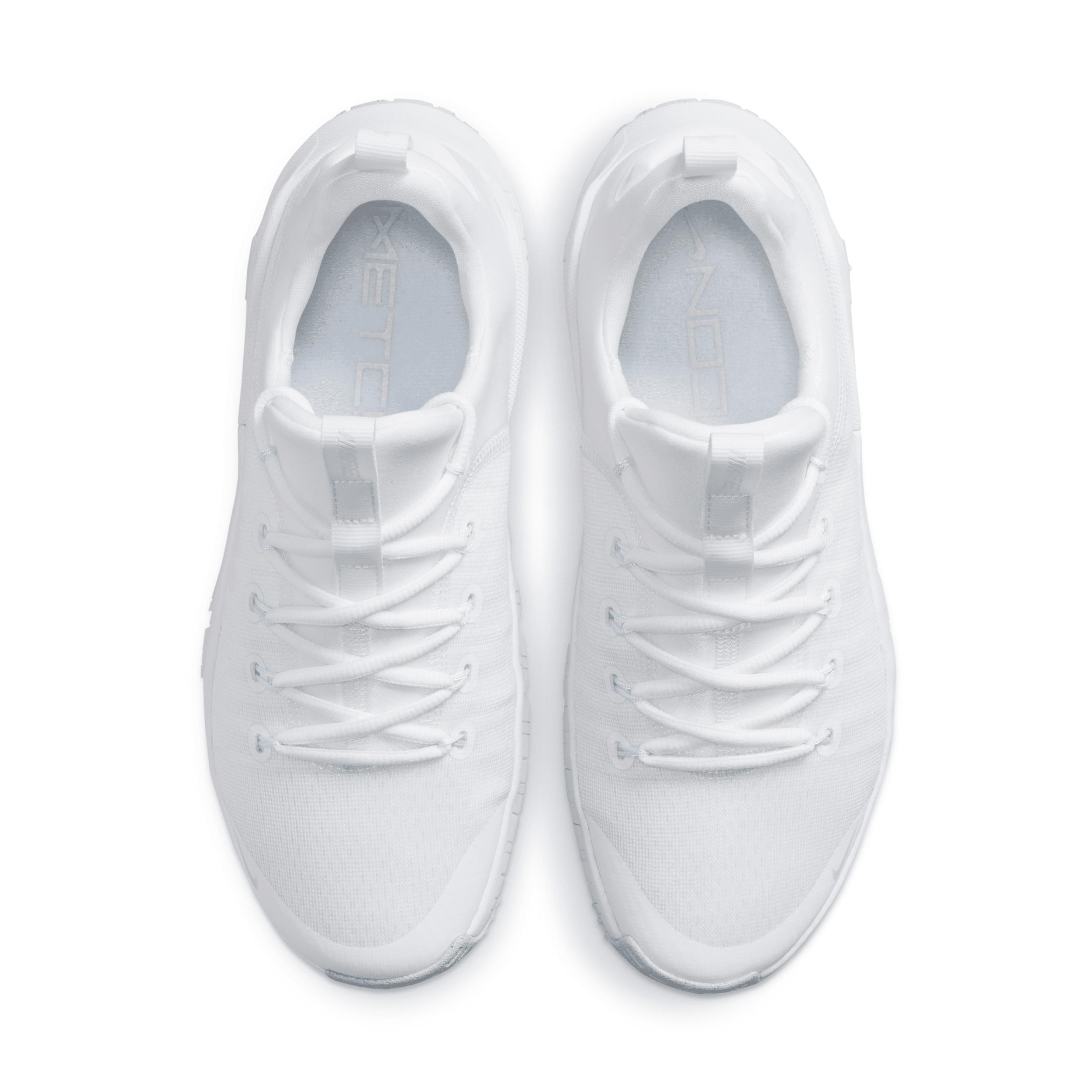 Nike Womens Free Metcon 6 Workout Shoes | FJ7126-101 Product Image