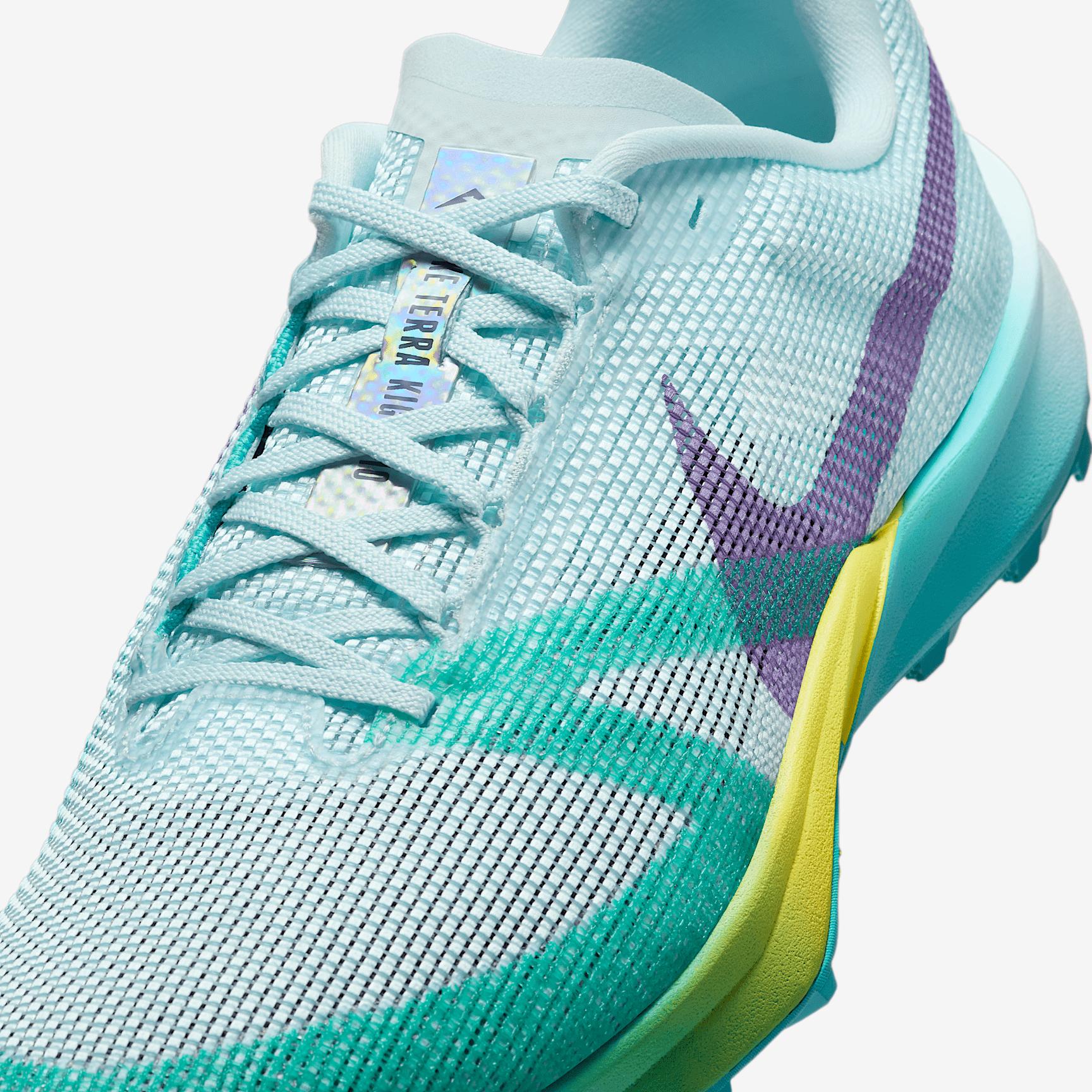 Nike Men's Kiger 10 Trail Running Shoes Product Image